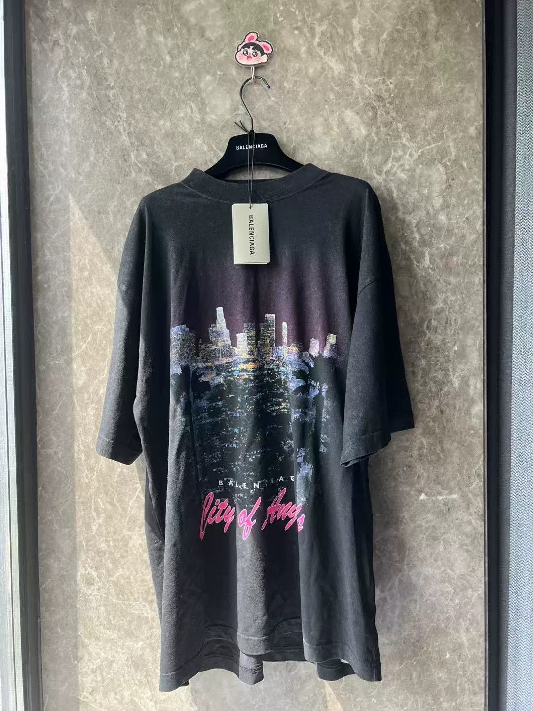 Balenciaga Balenciaga Los Angeles Graphic Short Sleeve Size US S / EU 44-46 / 1 - 1 Thumbnail
