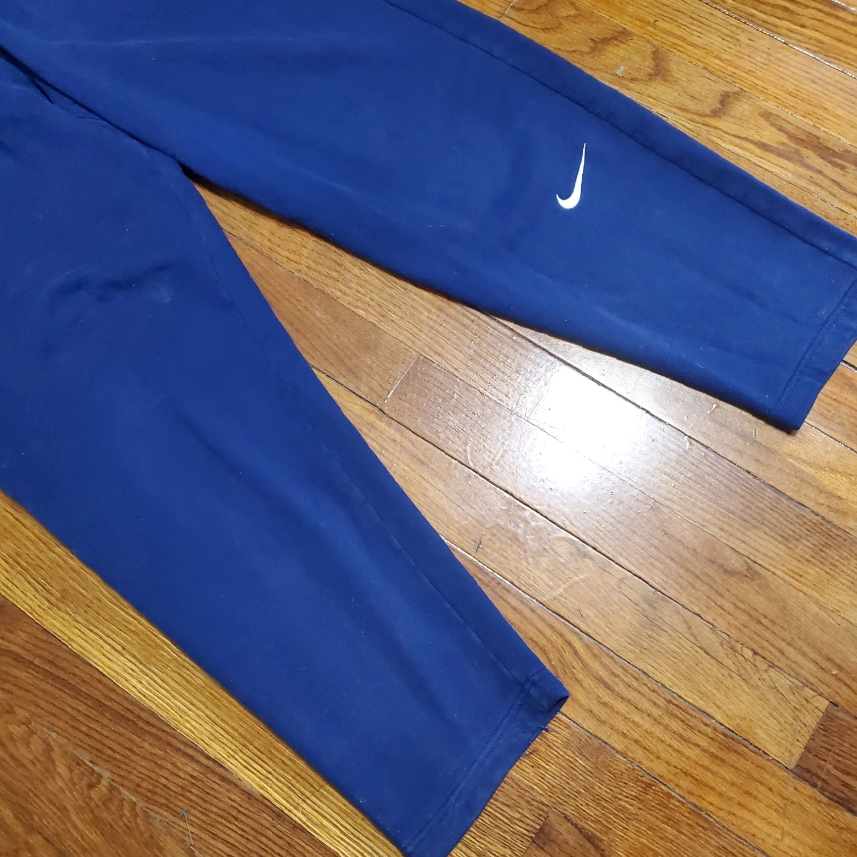Nike VINTAGE Nike Sweatpants Mens M Navy Blue Embroidered Tapered Elastic Swoosh 90s Comfort Pockets Workout Pants Casual Size US 31 - 2 Thumbnail