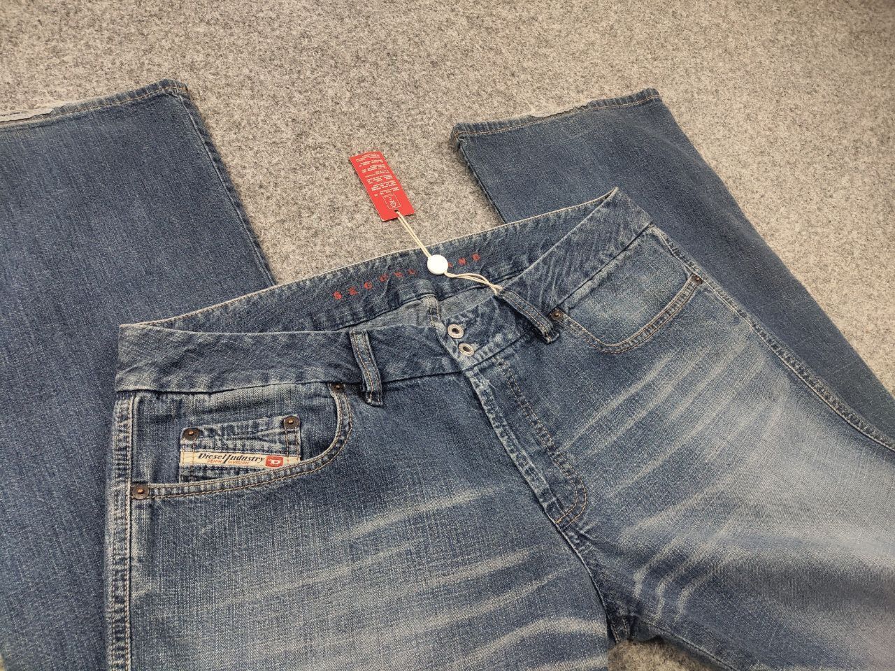 Diesel Diesel X-Rotuck second hand Men’s Low Rise Jeans Y2K Style Size US 36 / EU 52 - 13 Thumbnail