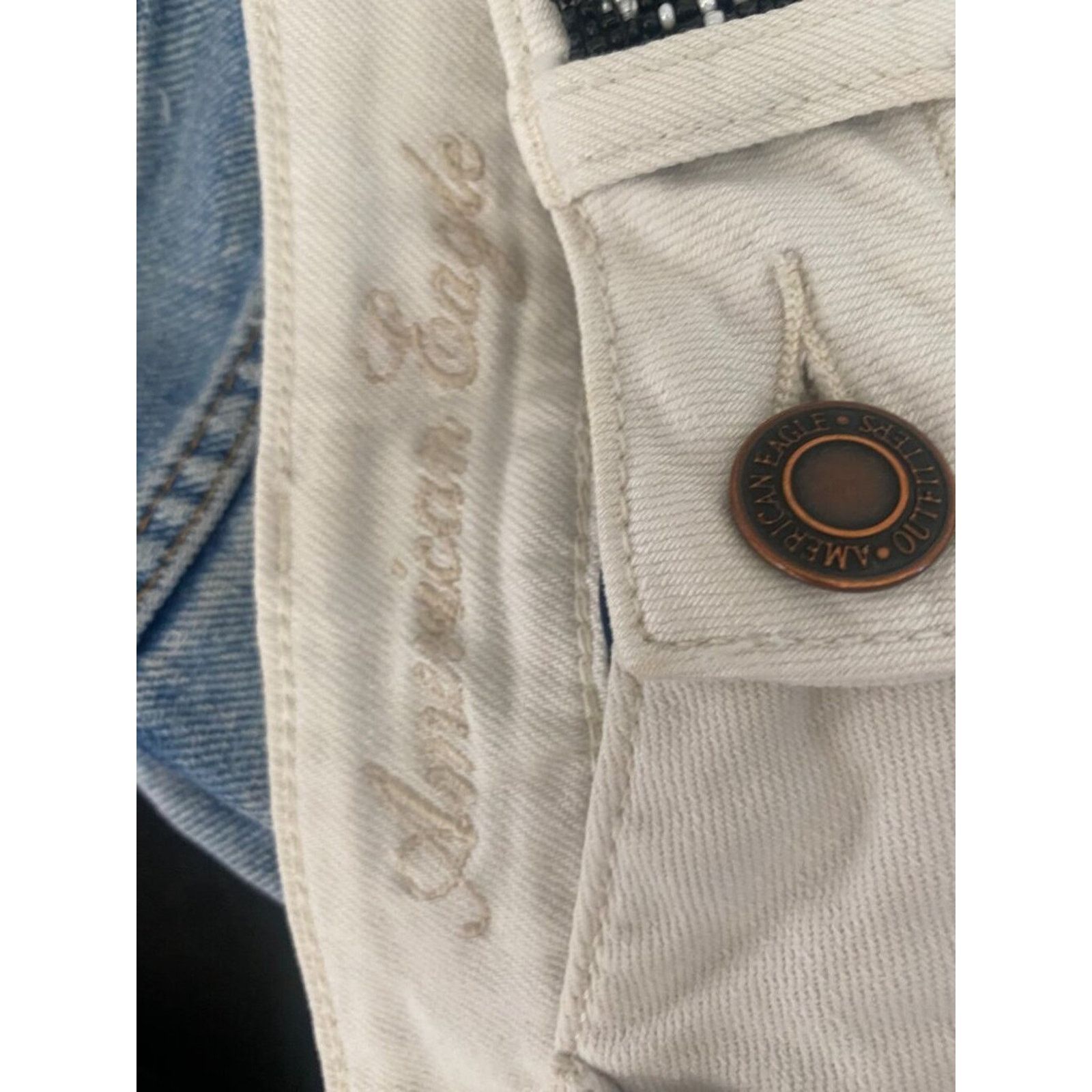 American Eagle Outfitters American Eagle White Stretch Denim Shorts, Size 0 Size 25" / US 0 / IT 36 - 4 Thumbnail