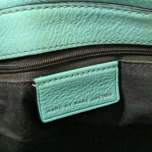 Marc by Marc Jacobs Marc by Marc Jacobs New Q Lil Ukita Shoulder Bag M0005500 RI Size ONE SIZE - 7 Thumbnail