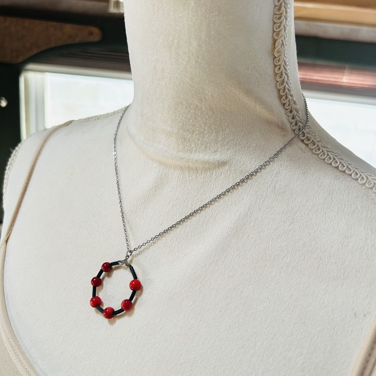 Handmade Handcrafted genuine stone red coral bead pendant necklace Size ONE SIZE - 3 Thumbnail