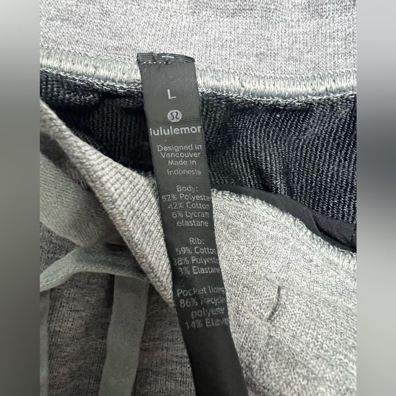 Lululemon Lululemon City Sweat 9” Inseam Men’s Heathered Gray Shorts Size US 30 / EU 46 - 4 Thumbnail