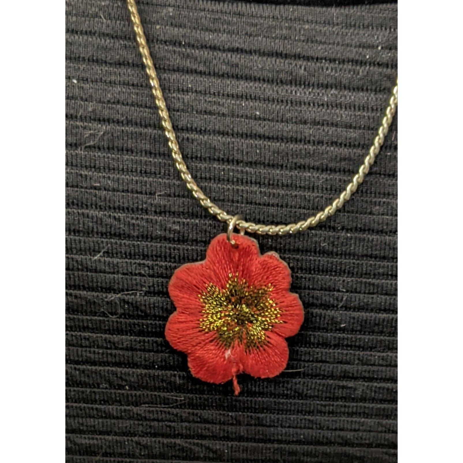 Other Red Minimalist Embroidered Flower Necklace Size ONE SIZE - 3 Thumbnail