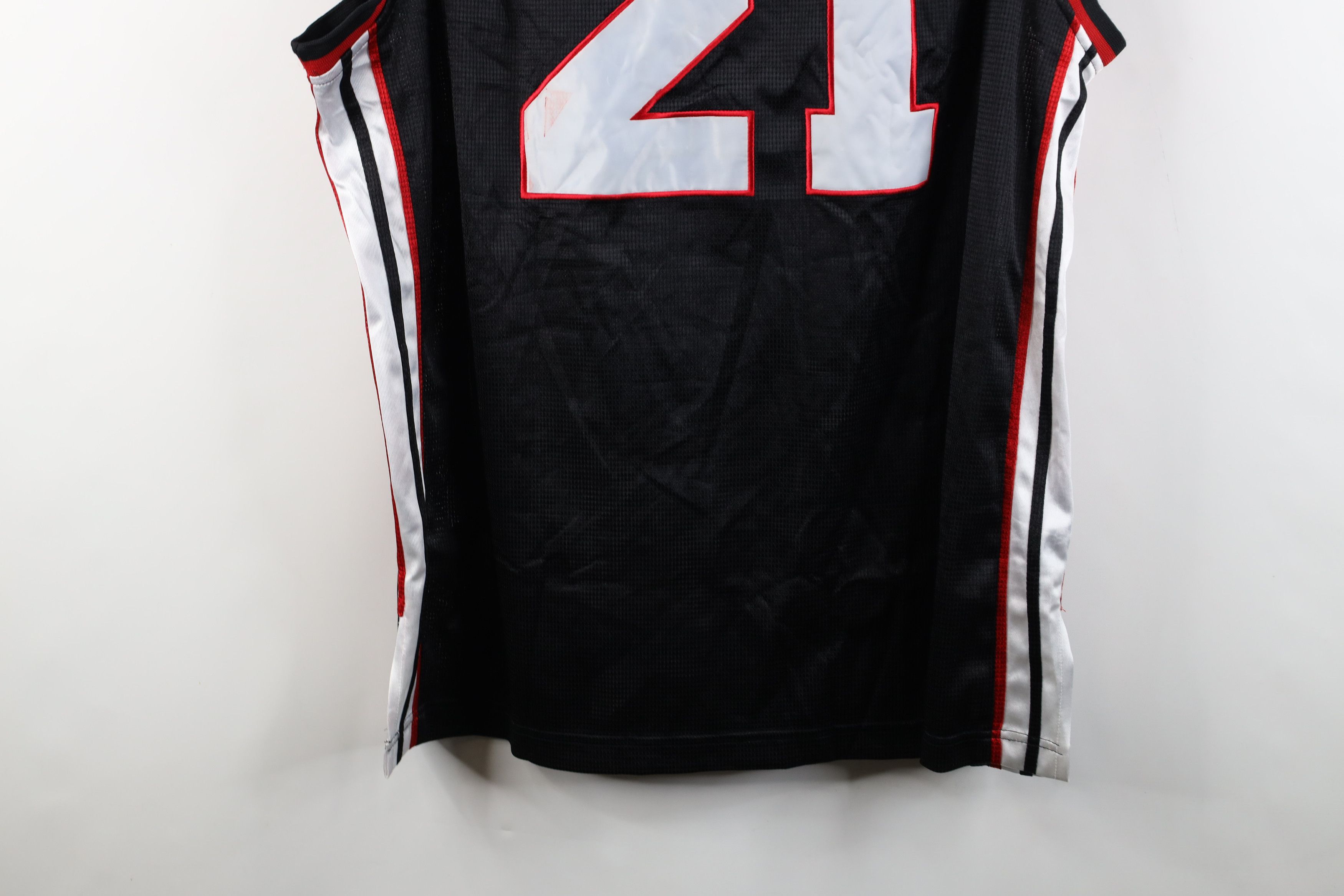 Vintage Deadstock Vintage 90s Y2K Streetwear Basketball Jersey Size US XL / EU 56 / 4 - 15 Thumbnail