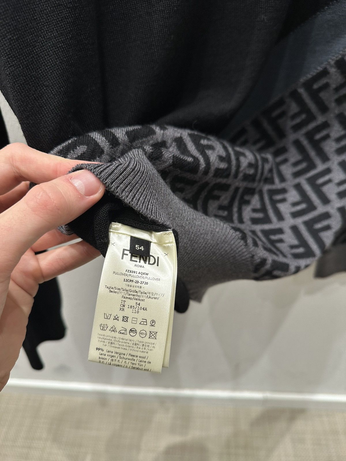 Fendi Fendi Sweater (Black/Grey) Size US L / EU 52-54 / 3 - 6 Thumbnail