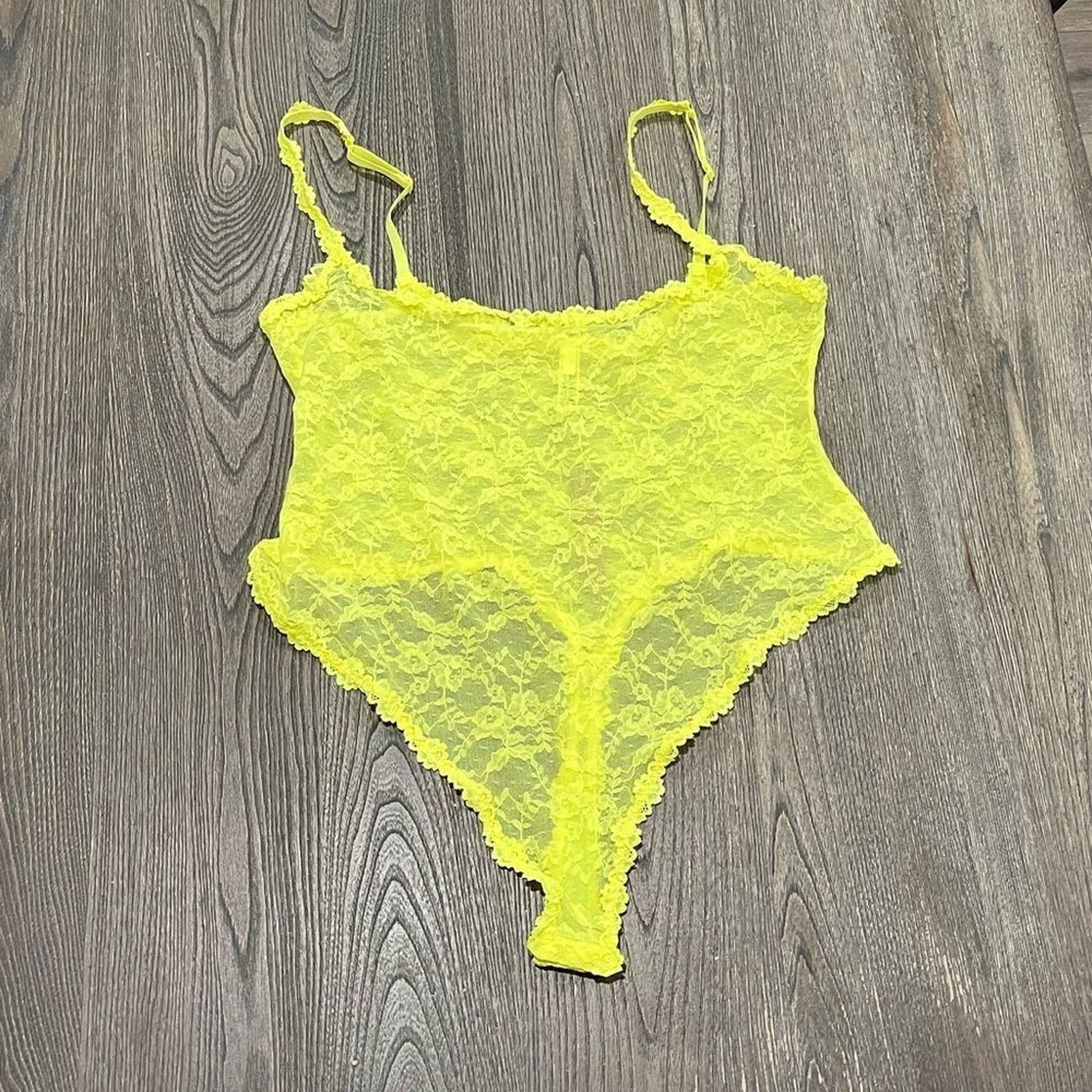 SKIMS NWT Skims Stretch Lace Bodysuit Yellow Highlighter 3X Size 3XL / US 20-22 - 1 Thumbnail