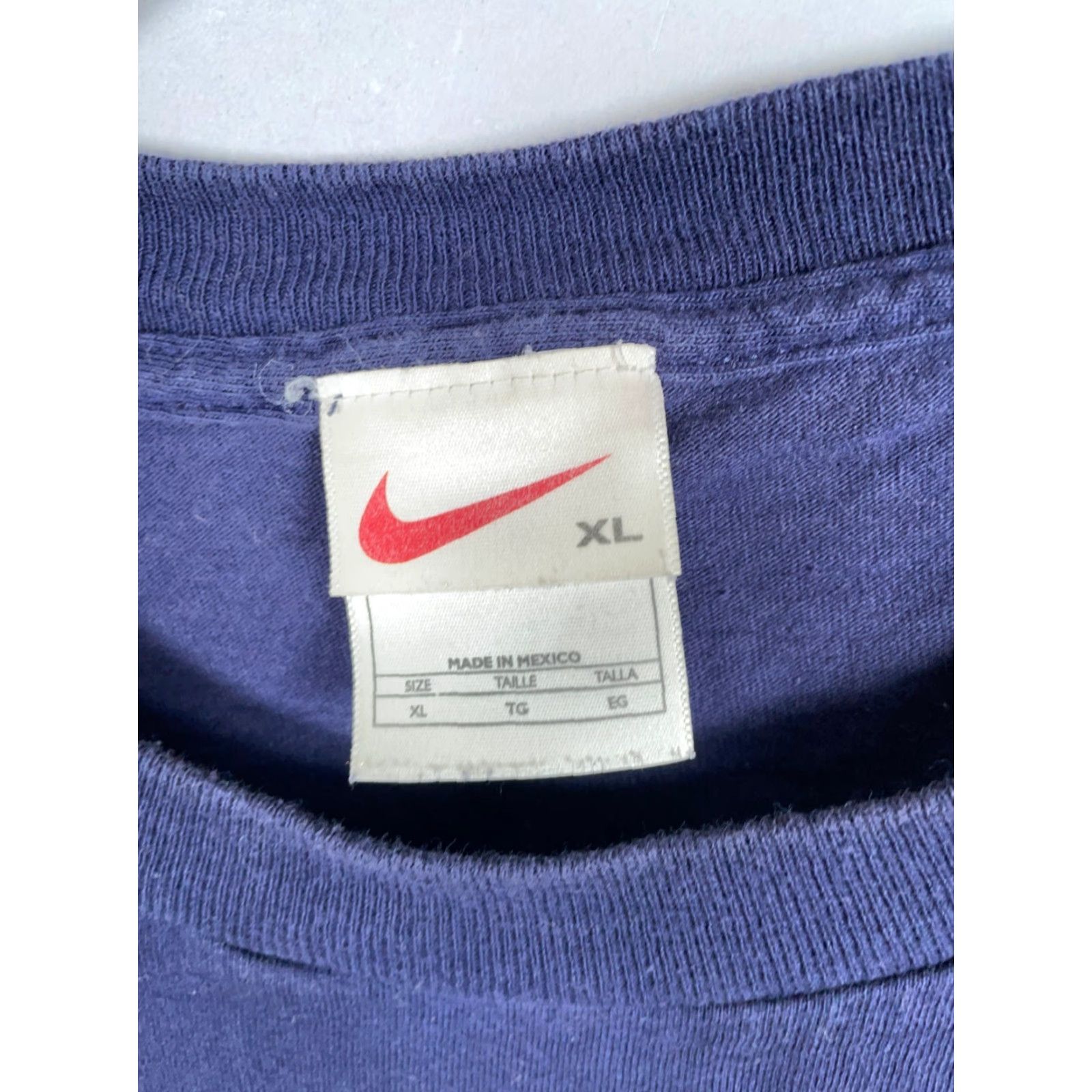 Nike VINTAGE Nike Embroidered Swoosh T-Shirt Adult XL Dark Blue Men’s T-Shirt 90s Hipster Retro Blue Size US XL / EU 56 / 4 - 3 Thumbnail