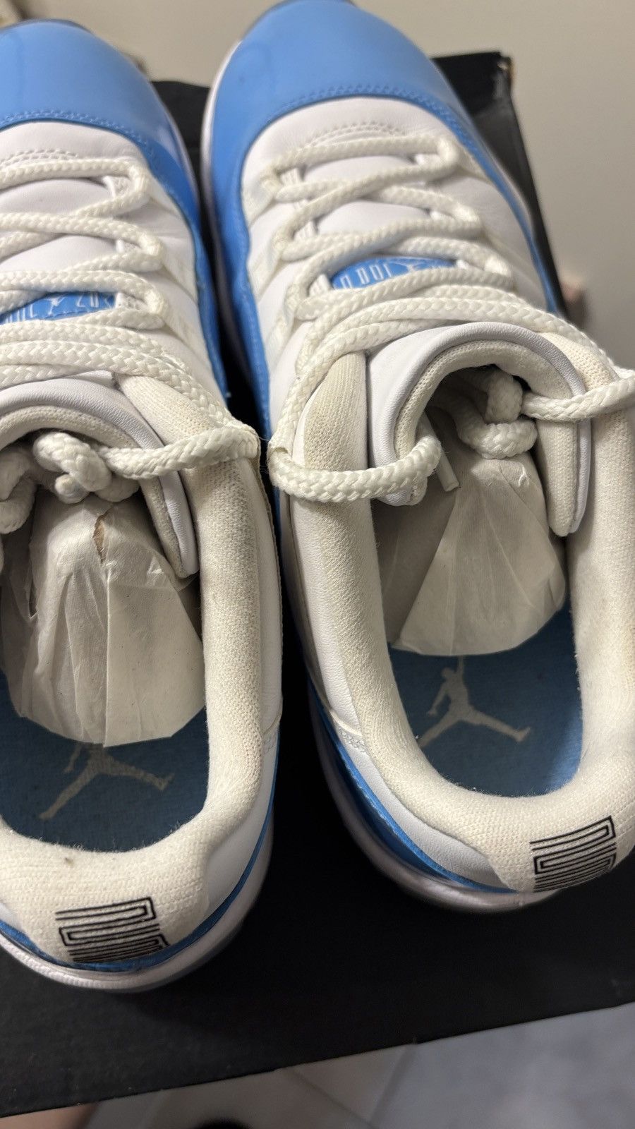 Jordan Brand AIR JORDAN 11 LOW UNC BLUE SZ 9.5 Size US 9.5 / EU 42-43 - 4 Thumbnail