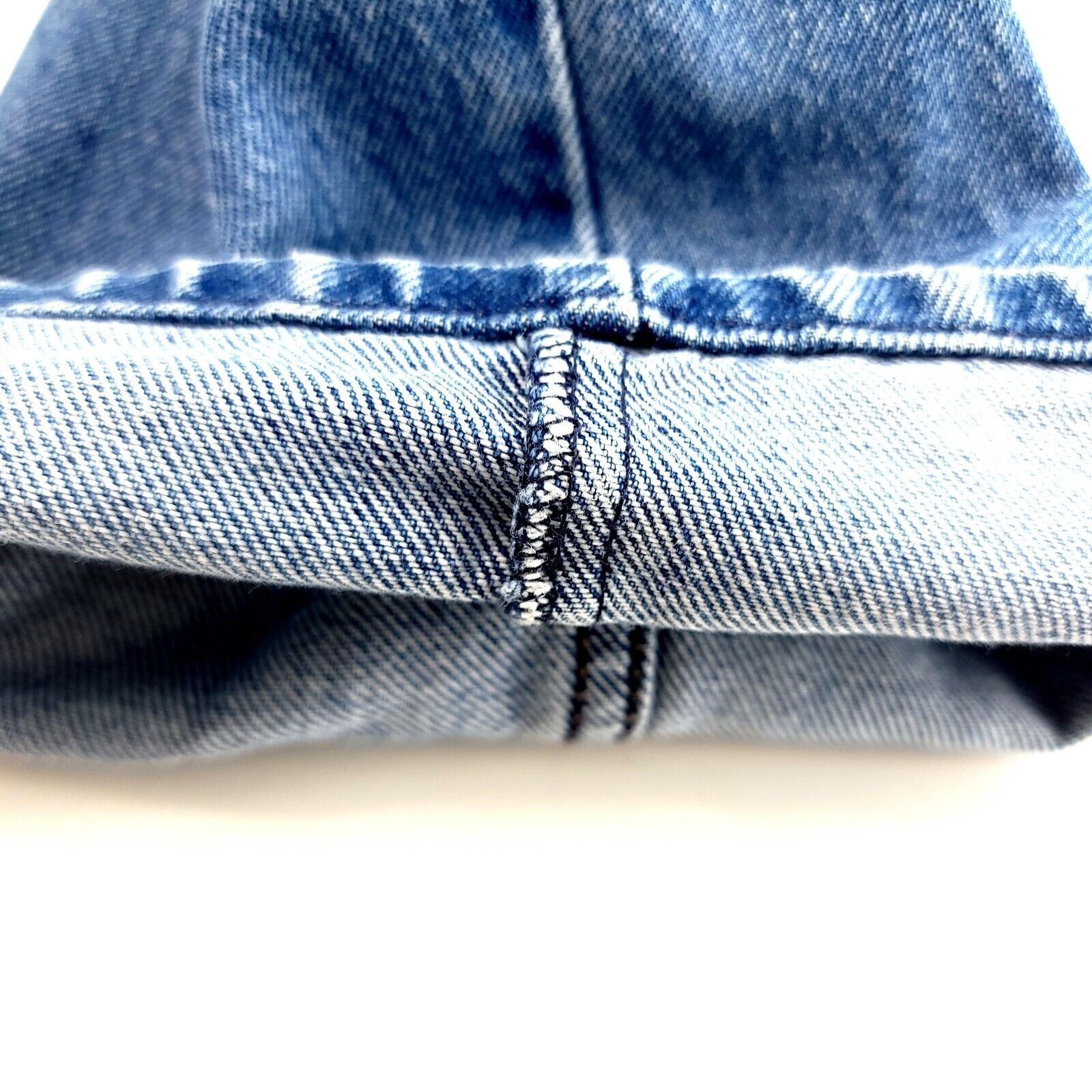 L.L. Bean DAMAGED Stain L.L. Bean Double L Relaxed Fit Light Blue Jean Size US 37 - 8 Thumbnail