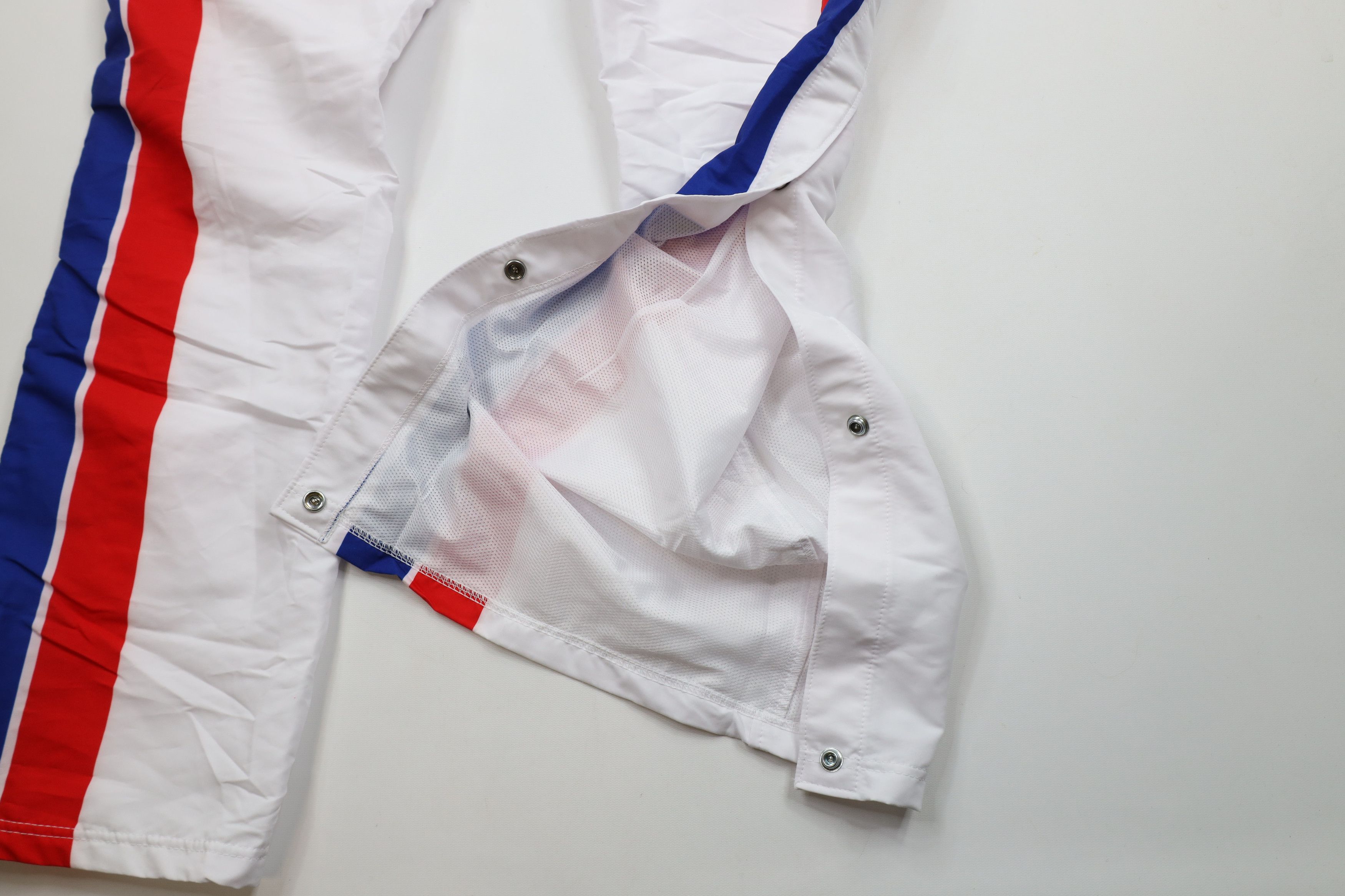 Champion × Vintage Vintage 90s Champion 1995 Detroit Pistons Basketball Pants Size US 36 / EU 52 - 5 Thumbnail