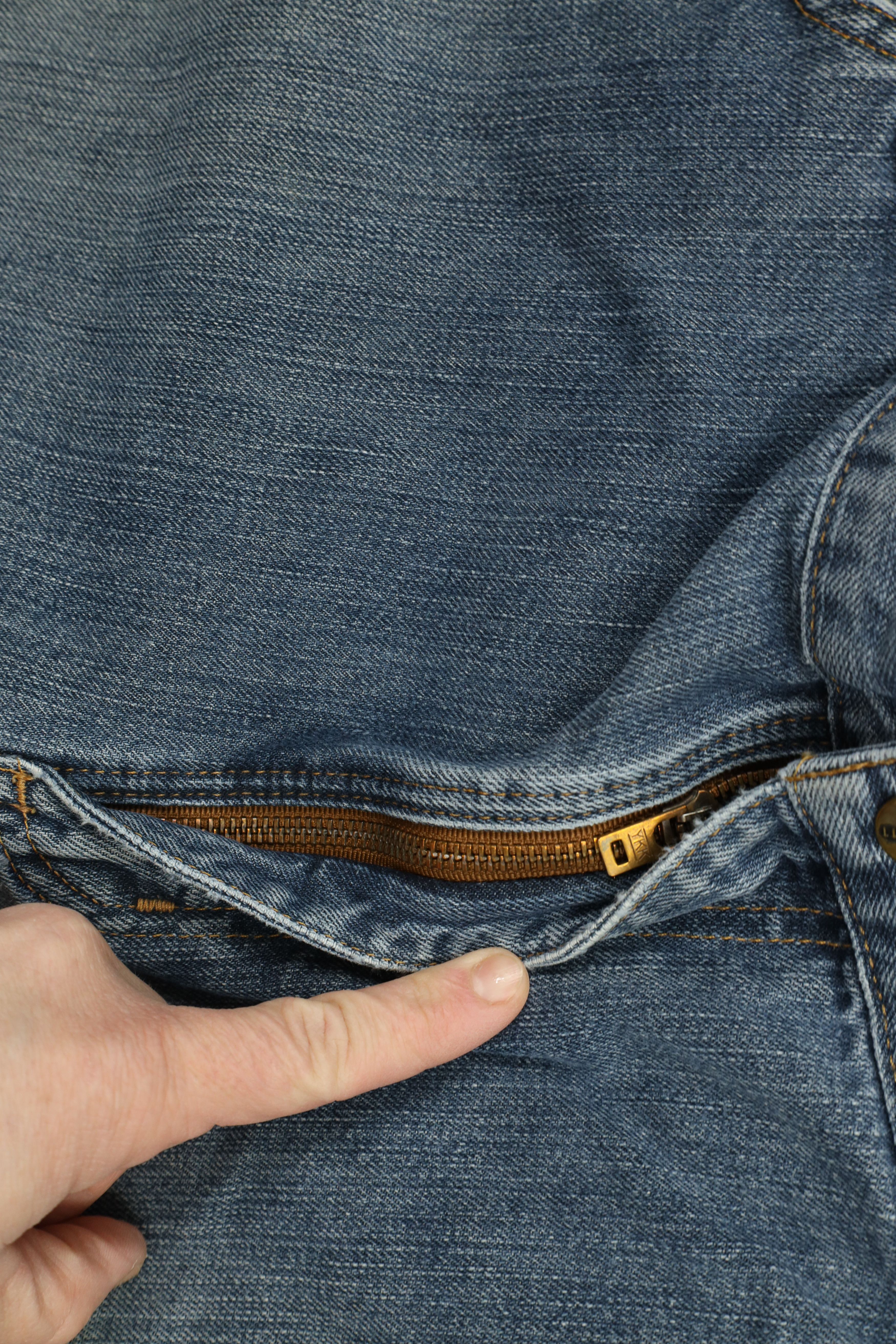 Carhartt × Vintage Vintage Carhartt Distressed Relaxed Fit Denim Jeans Blue Size US 40 / EU 56 - 9 Thumbnail