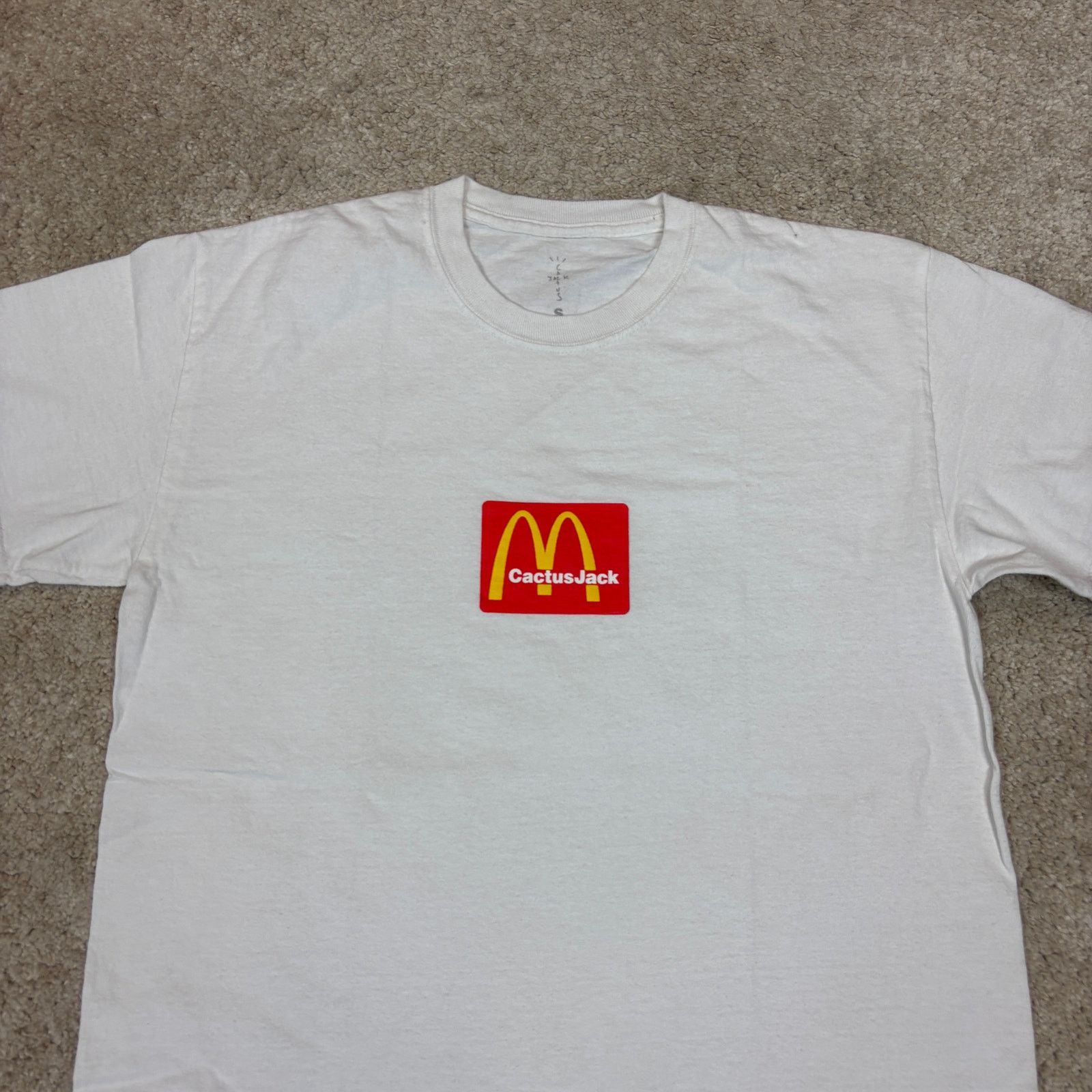 Travis Scott Cactus Jack Travis Scott McDonalds Sesame Shirt Men's Small Size US S / EU 44-46 / 1 - 2 Thumbnail