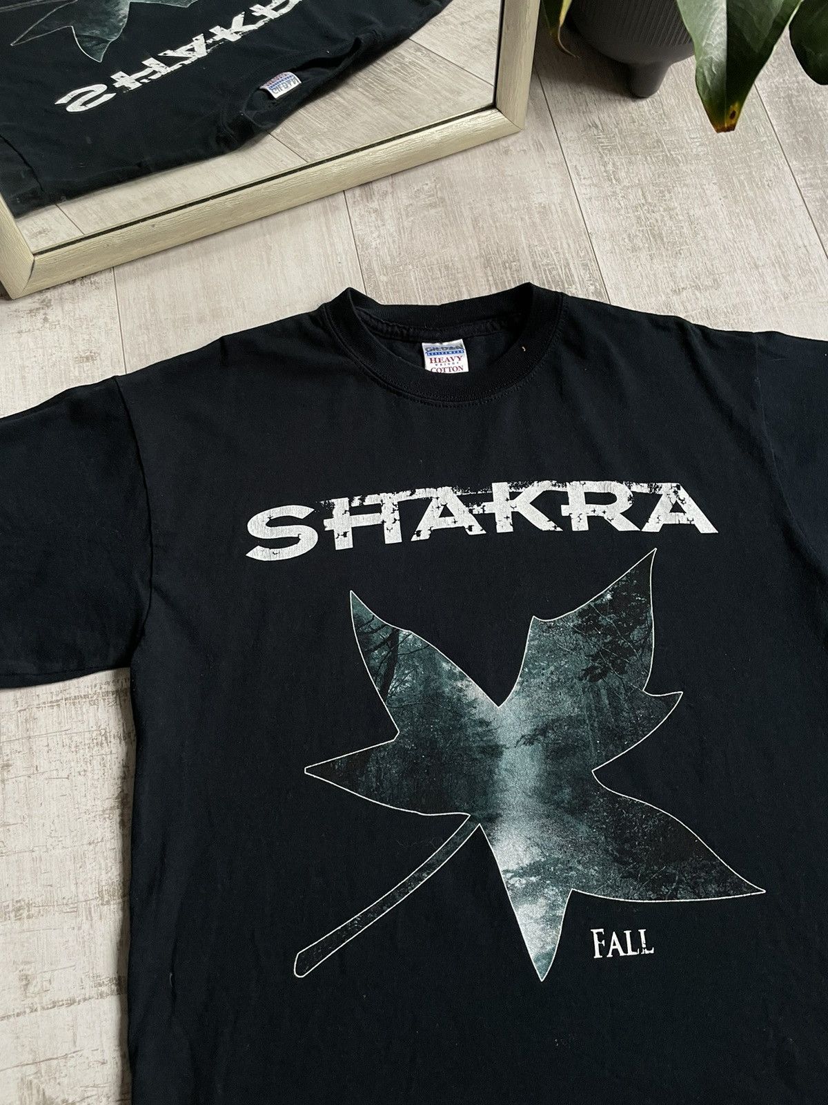 Band Tees Vintage Shakra 00’s Band Tees Hard Rock RARE Size US M / EU 48-50 / 2 - 4 Thumbnail