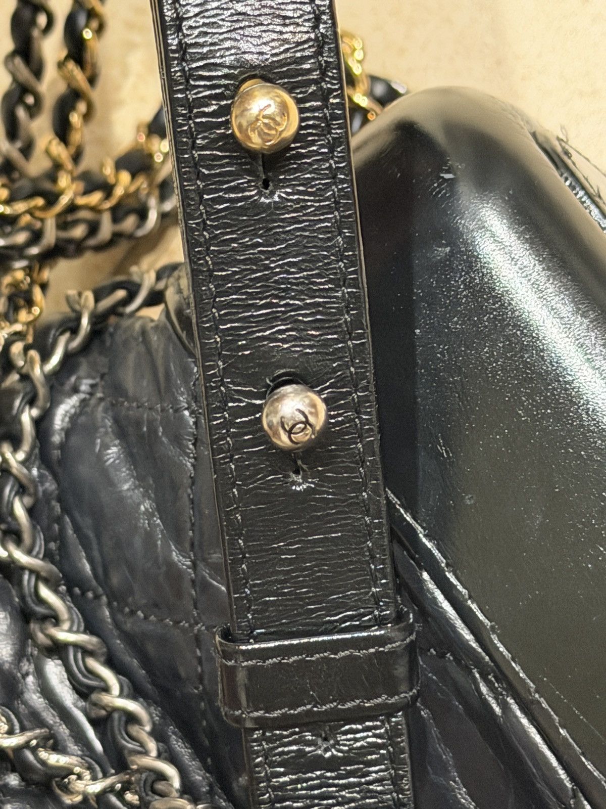 Chanel Gabrielle embellished quilted chainlink hobo Size ONE SIZE - 16 Thumbnail