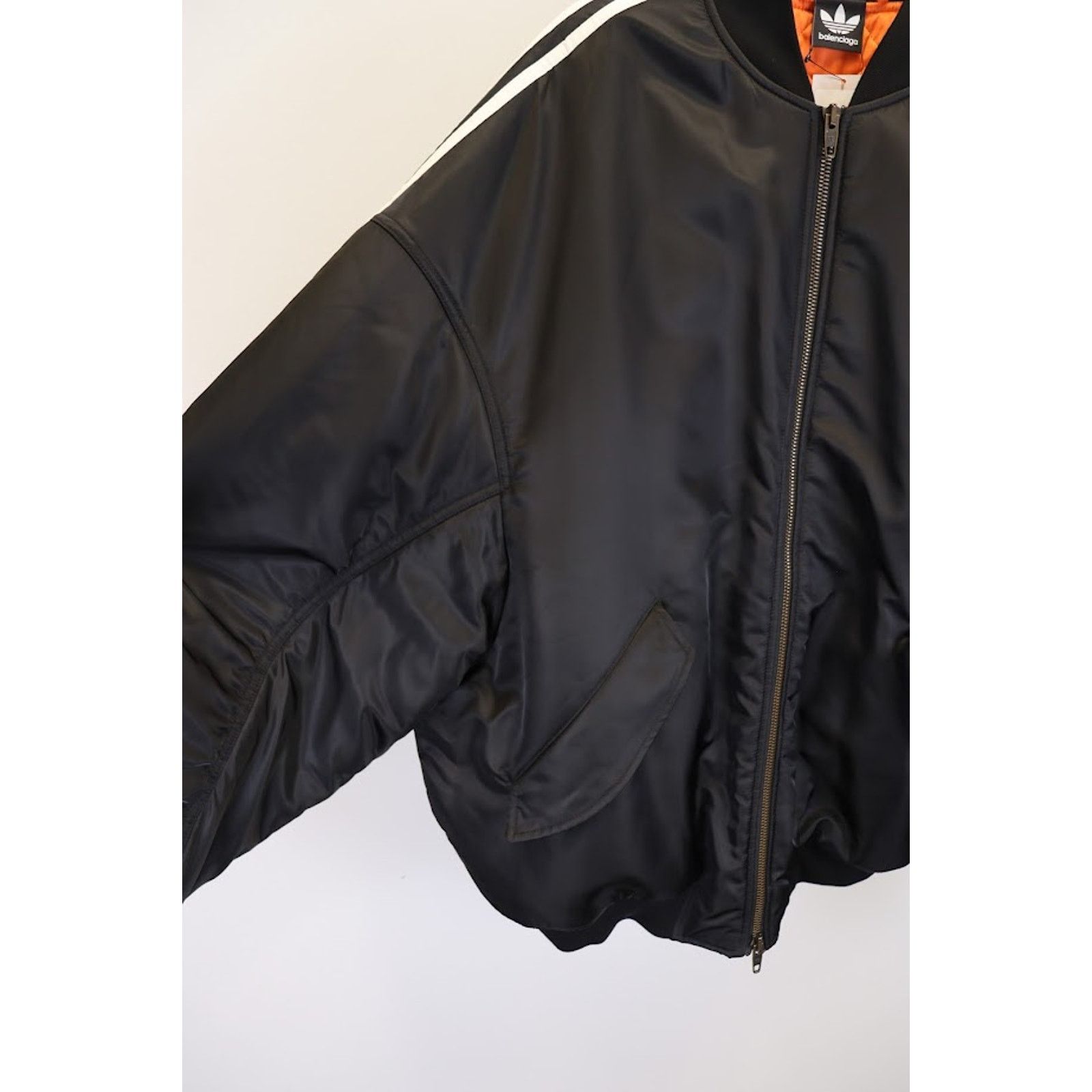 Adidas × Balenciaga o1rshd1 Light Bomber Nylon in Black Size US L / EU 52-54 / 3 - 7 Thumbnail
