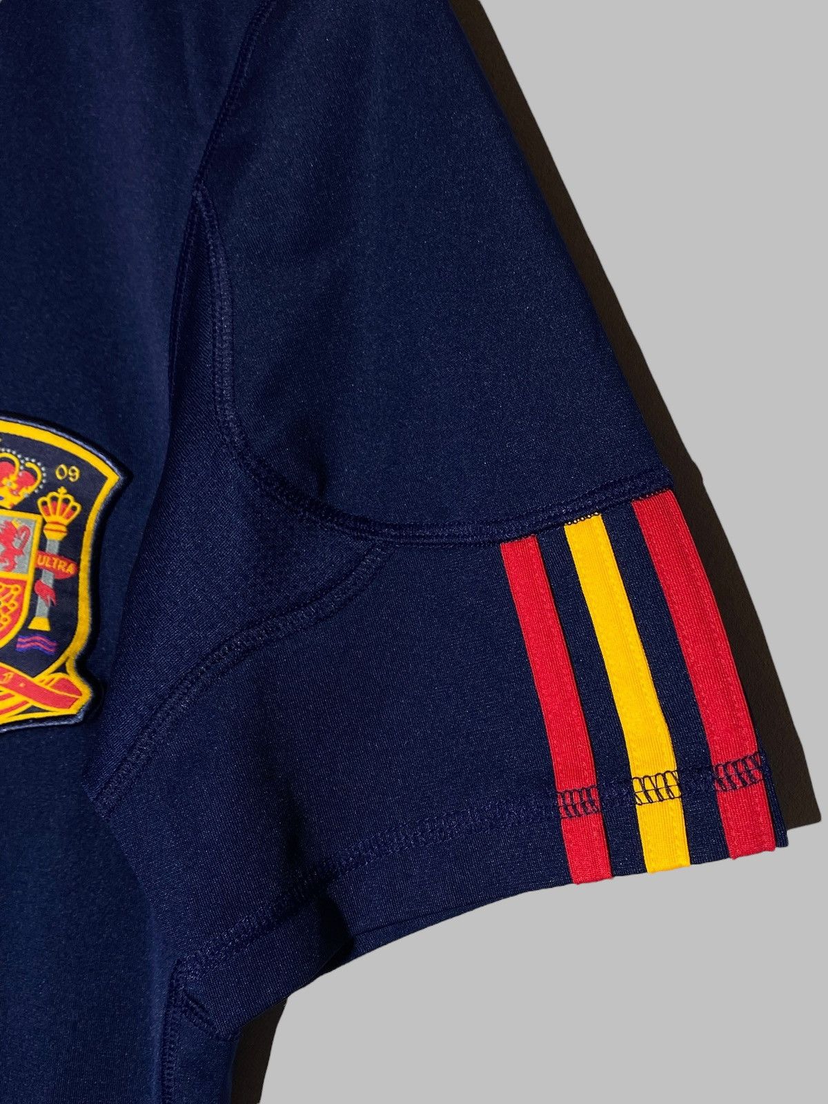 Adidas Adidas #7 David Villa Spain 2010 Away Football Shirt Jersey Size US S / EU 44-46 / 1 - 12 Thumbnail