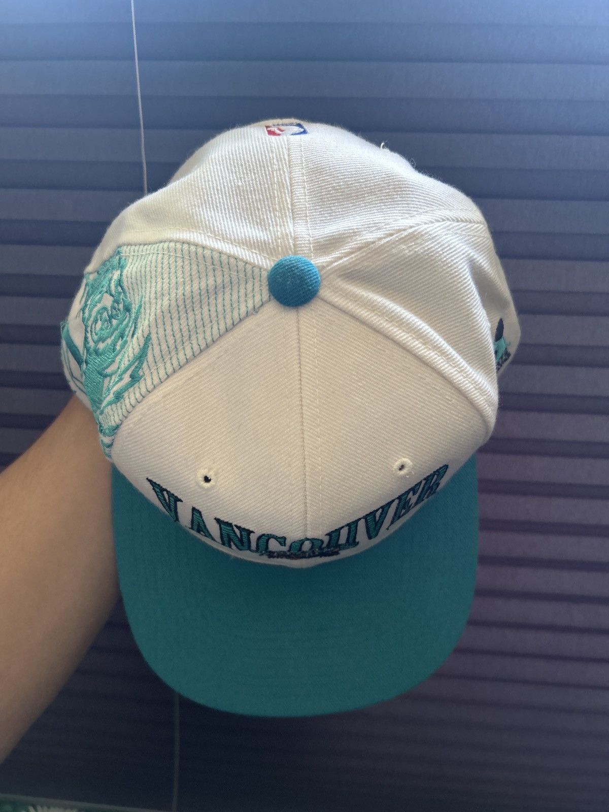 Sports Specialties Vancouver grizzlies SnapBack Size ONE SIZE - 4 Thumbnail