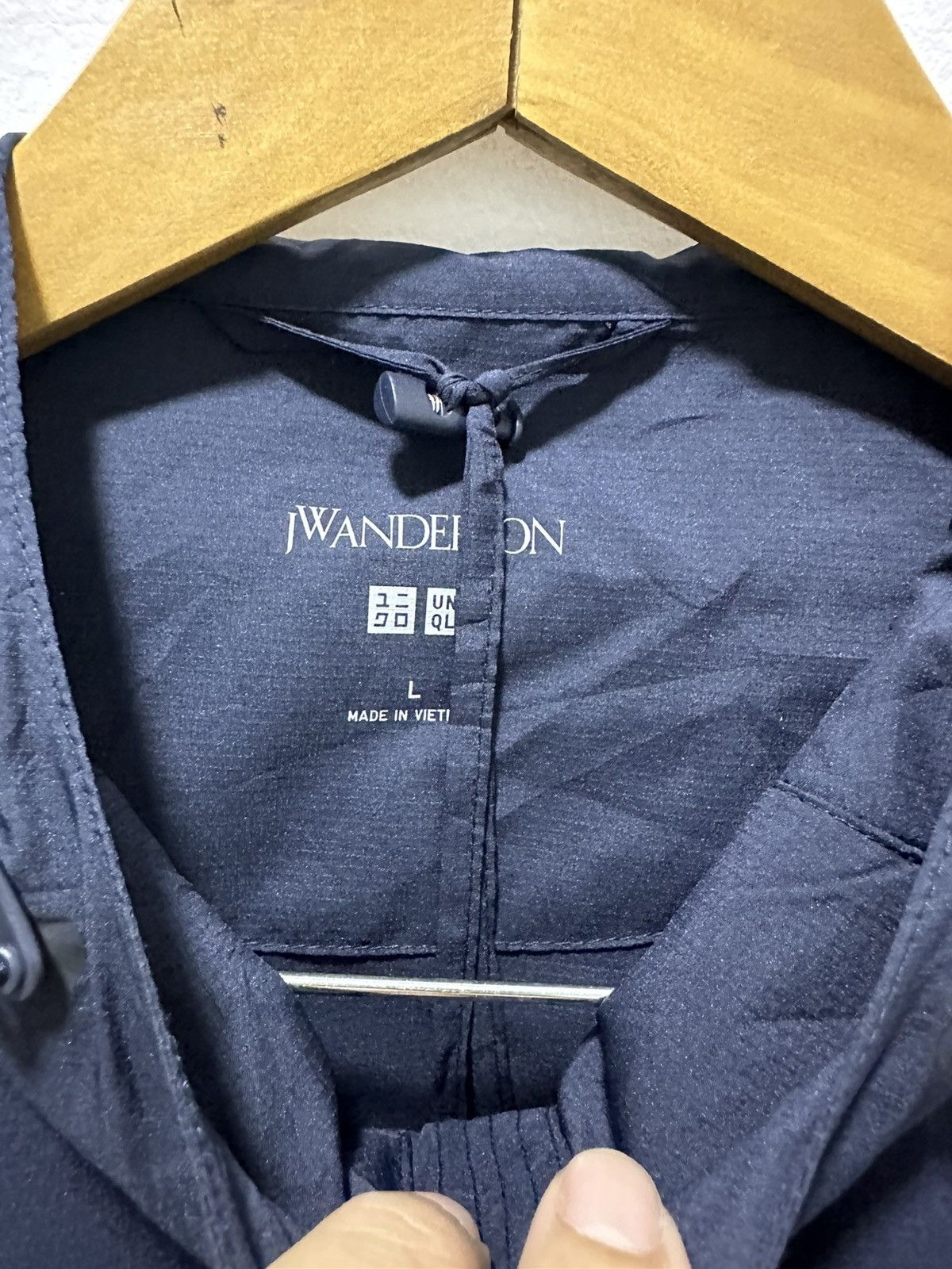 JW Anderson J.W.Anderson X Uniqlo Windbreaker Jacket 3 color Design Size US L / EU 52-54 / 3 - 3 Thumbnail
