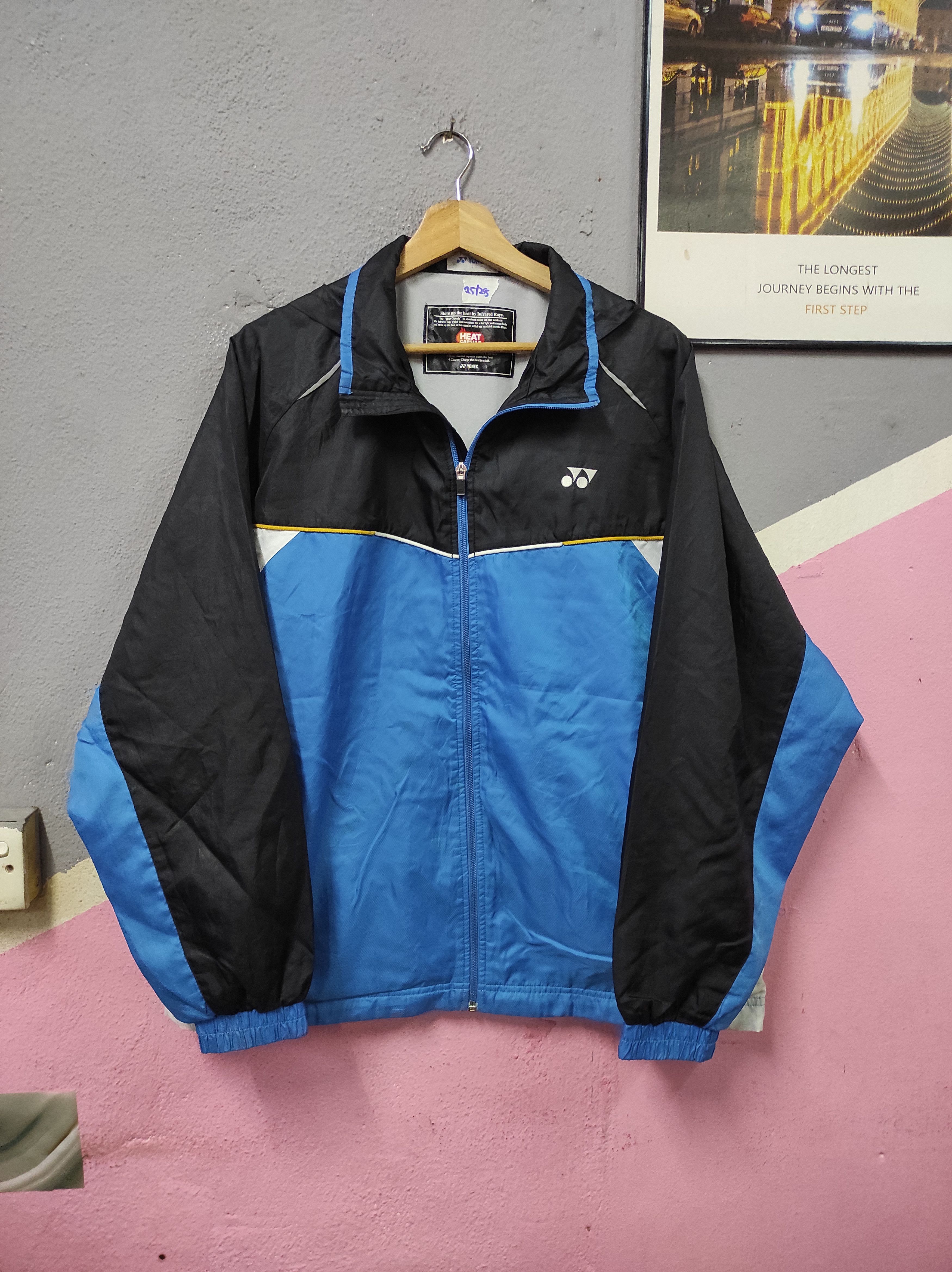 Japanese Brand YONEX HEAT MULTICOLOUR LIGHT JACKET HOODED Size US L / EU 52-54 / 3 - 1 Thumbnail