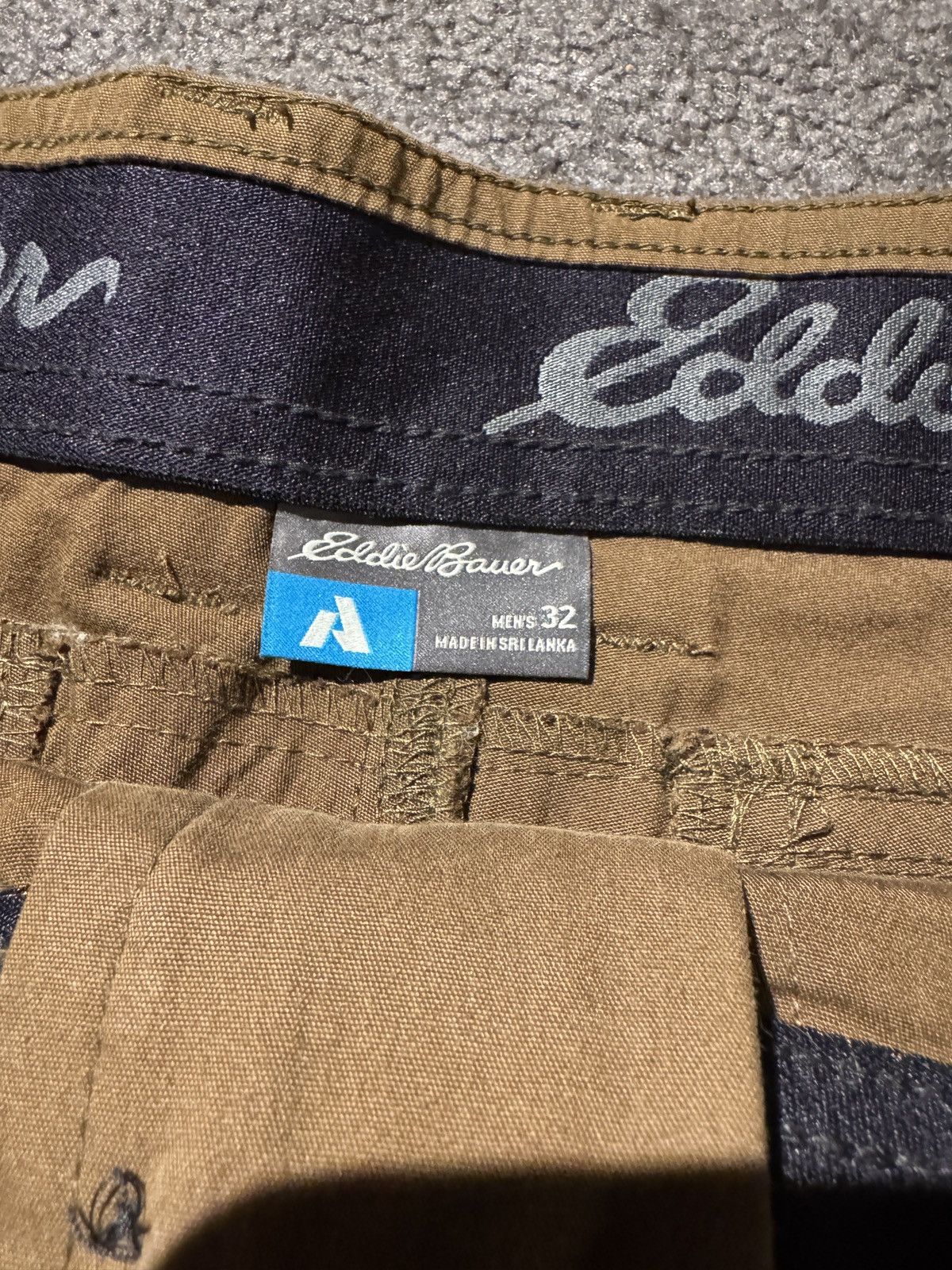 Eddie Bauer Eddie Bauer Hiking Cargo Shorts Size US 32 / EU 48 - 3 Thumbnail
