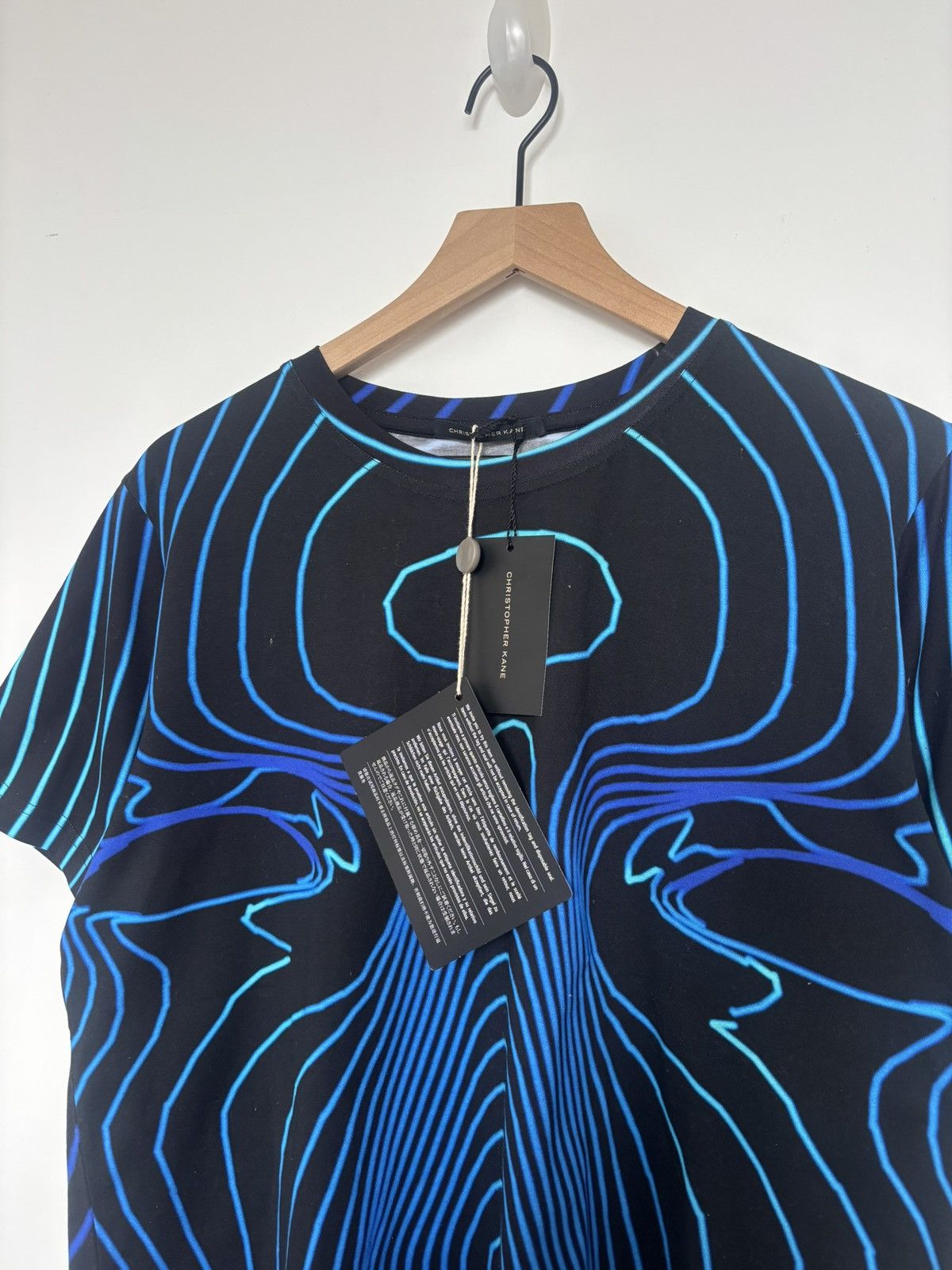 Christopher Kane Christopher Kane 2014 Face Tee Blue Black L Made in Italy Size US L / EU 52-54 / 3 - 4 Thumbnail