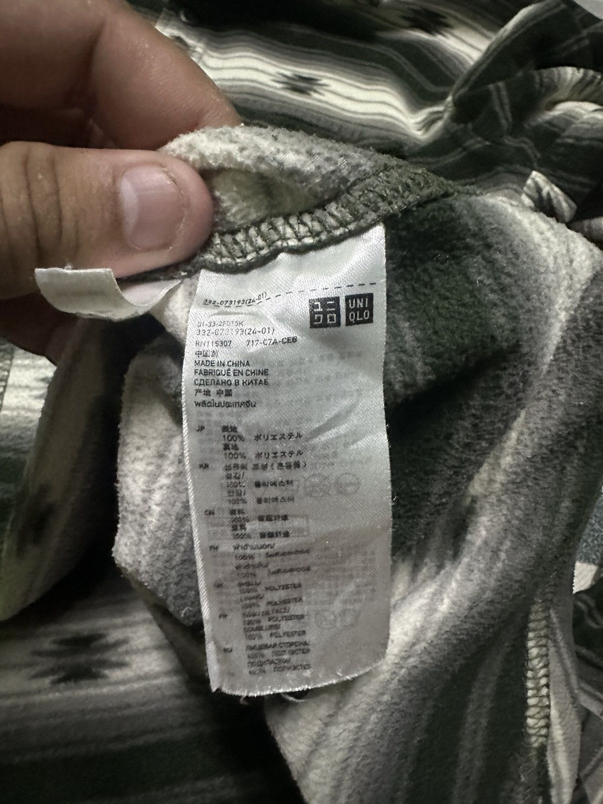 Uniqlo Uniqlo fleece shirts Size US L / EU 52-54 / 3 - 7 Thumbnail