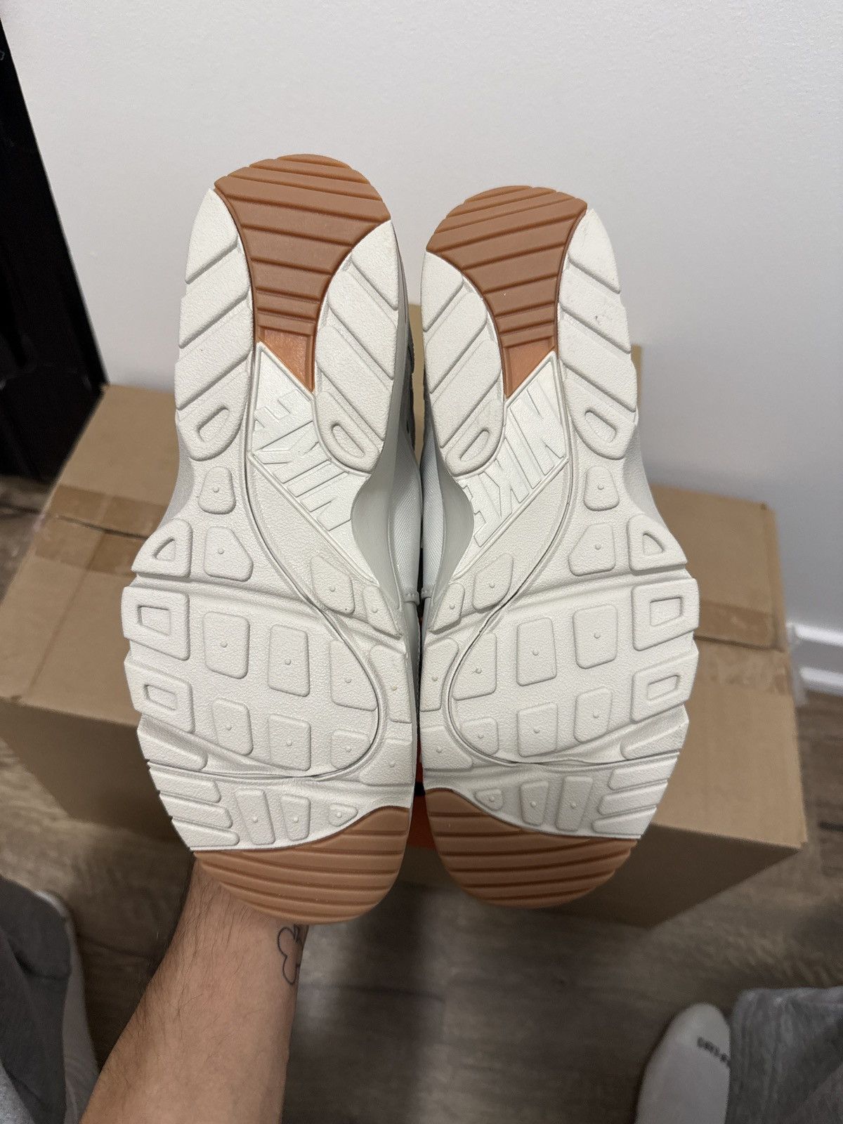 Nike Nike x Corteiz Air Trainer Huarache SP Light Bone Size US 10 / EU 43 - 8 Thumbnail