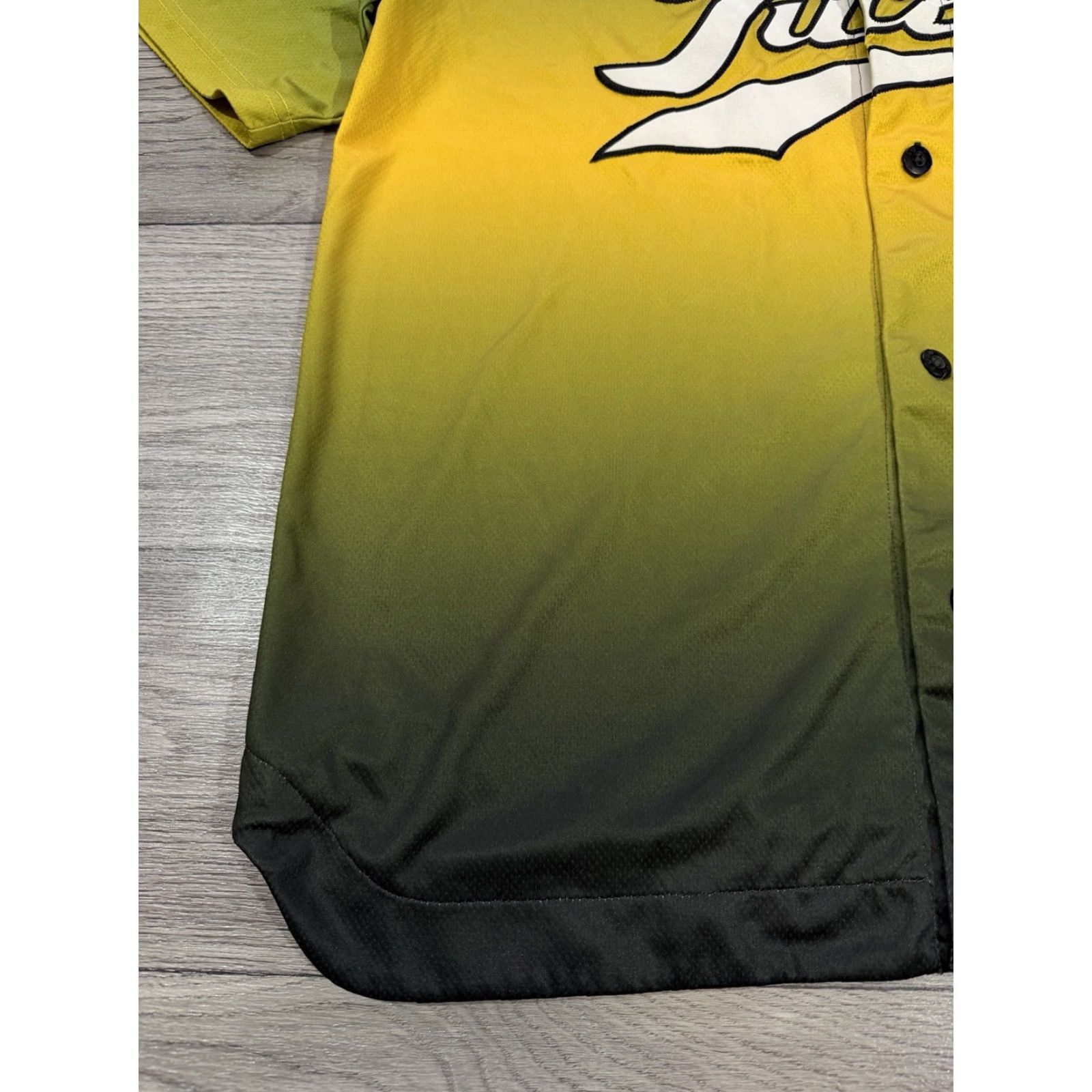 Fubu Fubu Multicolor Baseball Jersey Shirt Hip Hop Y2K L Mens Shirt Size US L / EU 52-54 / 3 - 5 Thumbnail