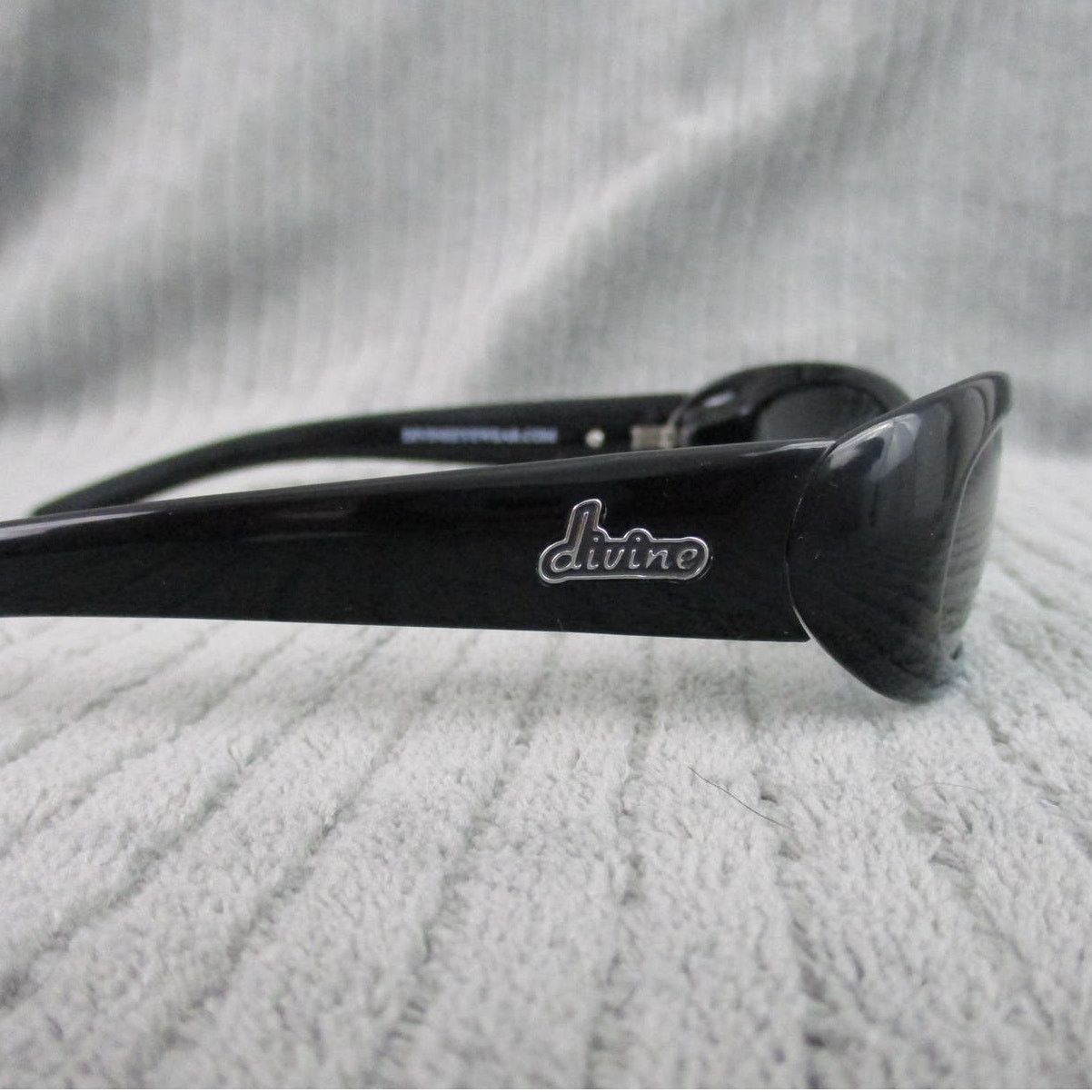 Other New Divine Eyewear Kali Black Blue Fade/Polarized Sunglasses Size ONE SIZE - 7 Thumbnail
