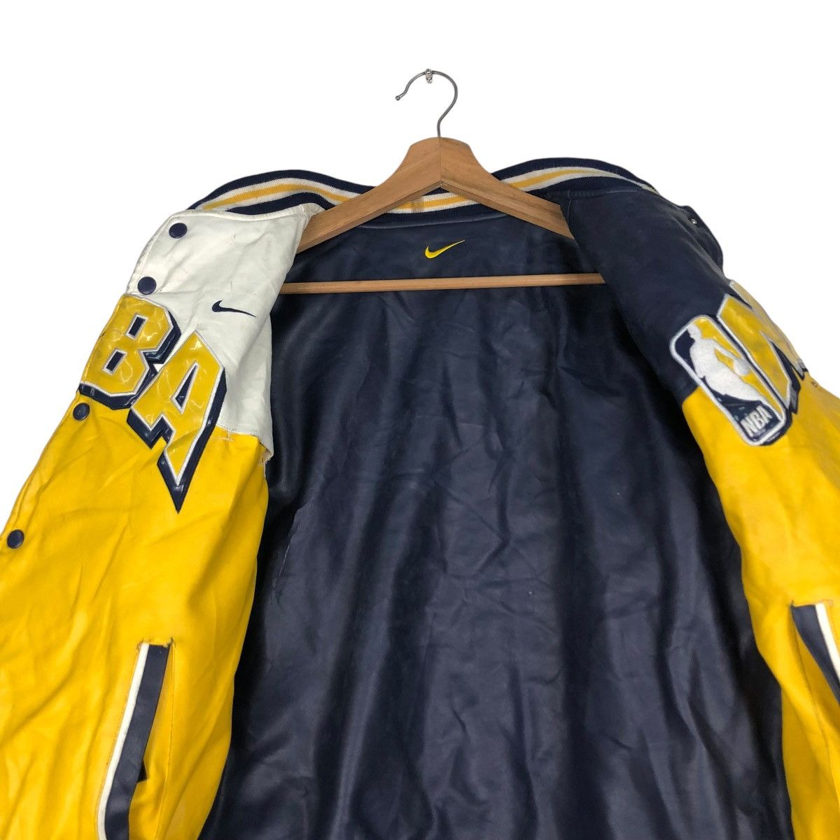 NBA 🔥VINTAGE REVERSIBLE BOMBER JACKET NIKE NBA TEAM BIG LOGO Size US XL / EU 56 / 4 - 17 Thumbnail