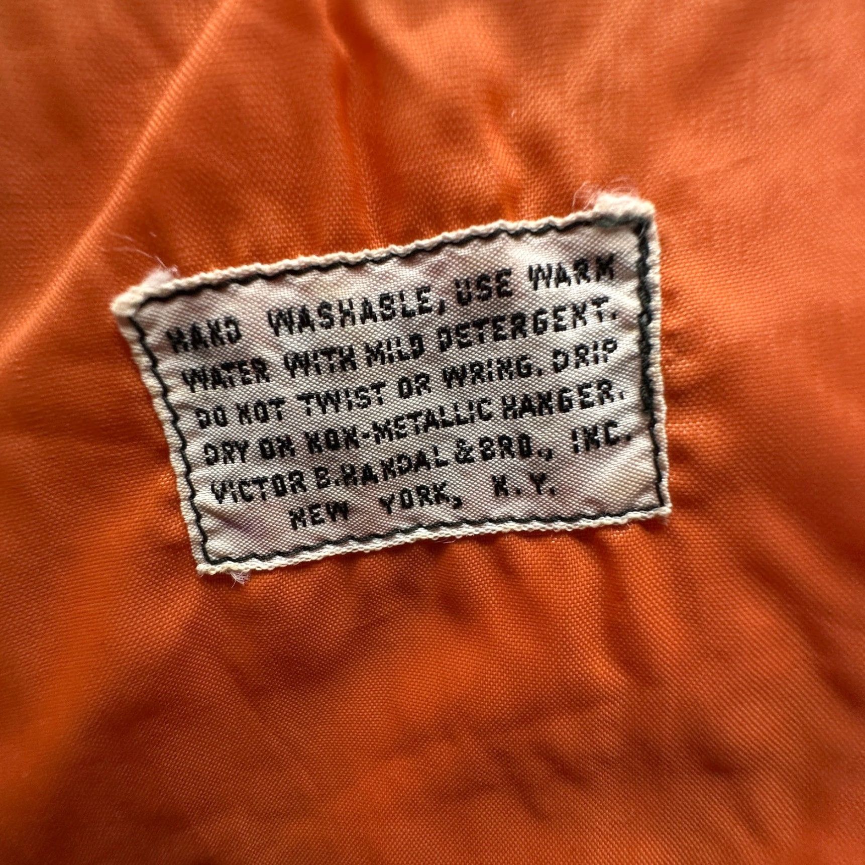 Vintage VINTAGE Fashion Sportswear Quilted Puffer Jacket Mens L Brown Orange Short Zip Solid 70s Size US L / EU 52-54 / 3 - 6 Thumbnail