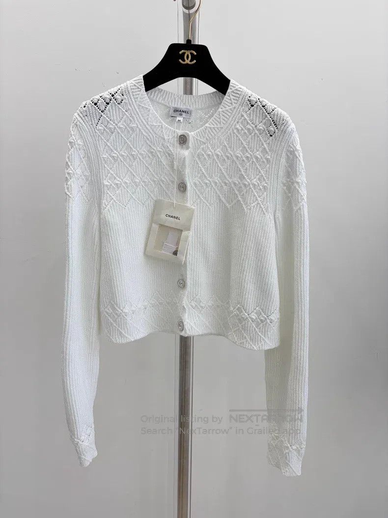 Chanel Chanel White hollow crochet knitted cardigan coat Size XXS / US 00 / IT 34 - 1 Thumbnail