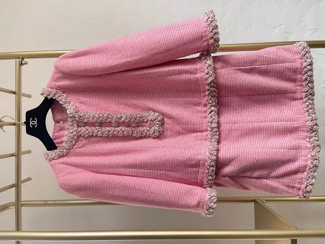 Chanel Chanel 23c pink embroidered rolled-edged dress Size XS / US 0-2 / IT 36-38 - 1 Thumbnail