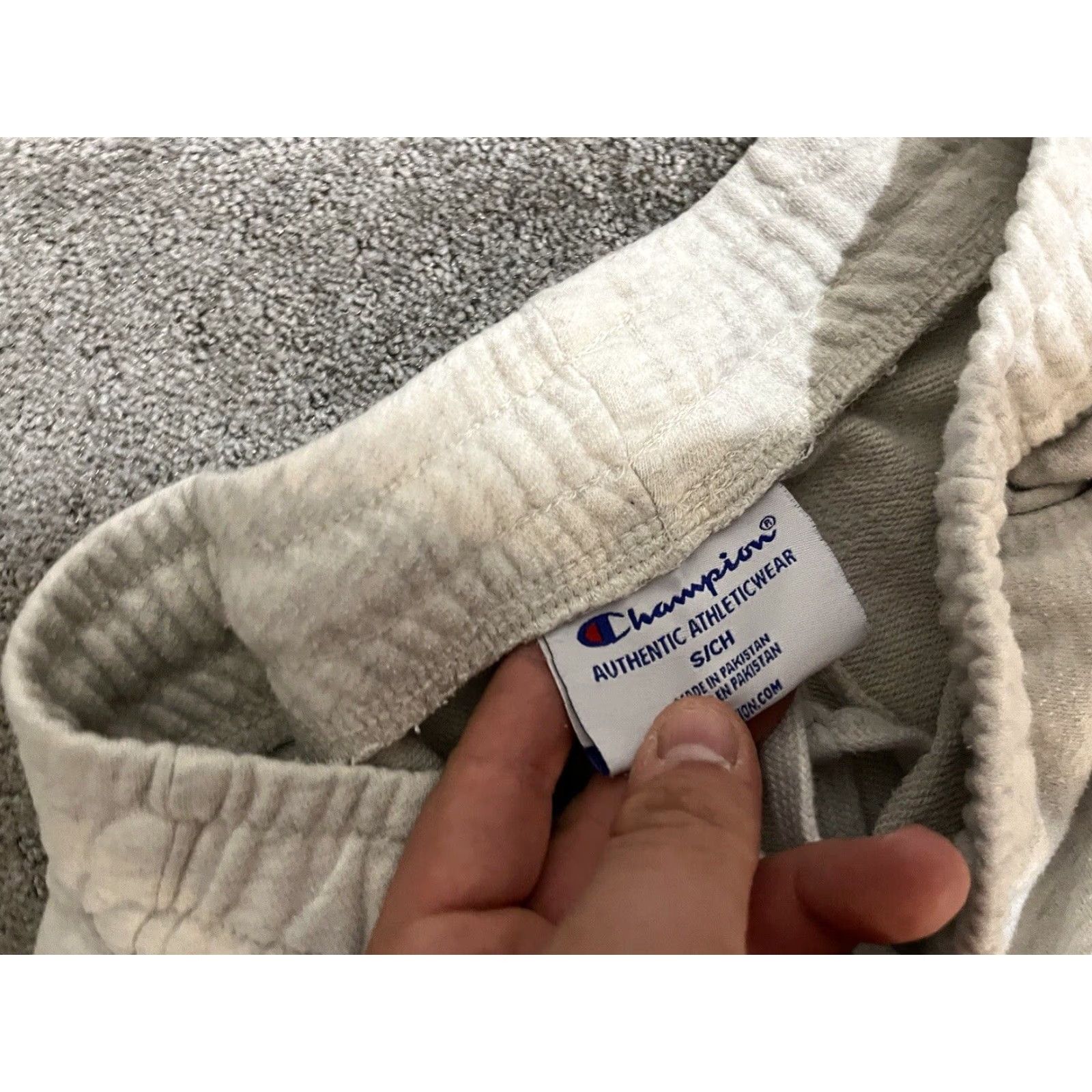 Vintage Champion Reverse Sweatpants Athletic Fit Regular Size S Grey Jogger Pants Unisex Adults Reversible Size 28" / US 6 / IT 42 - 5 Thumbnail