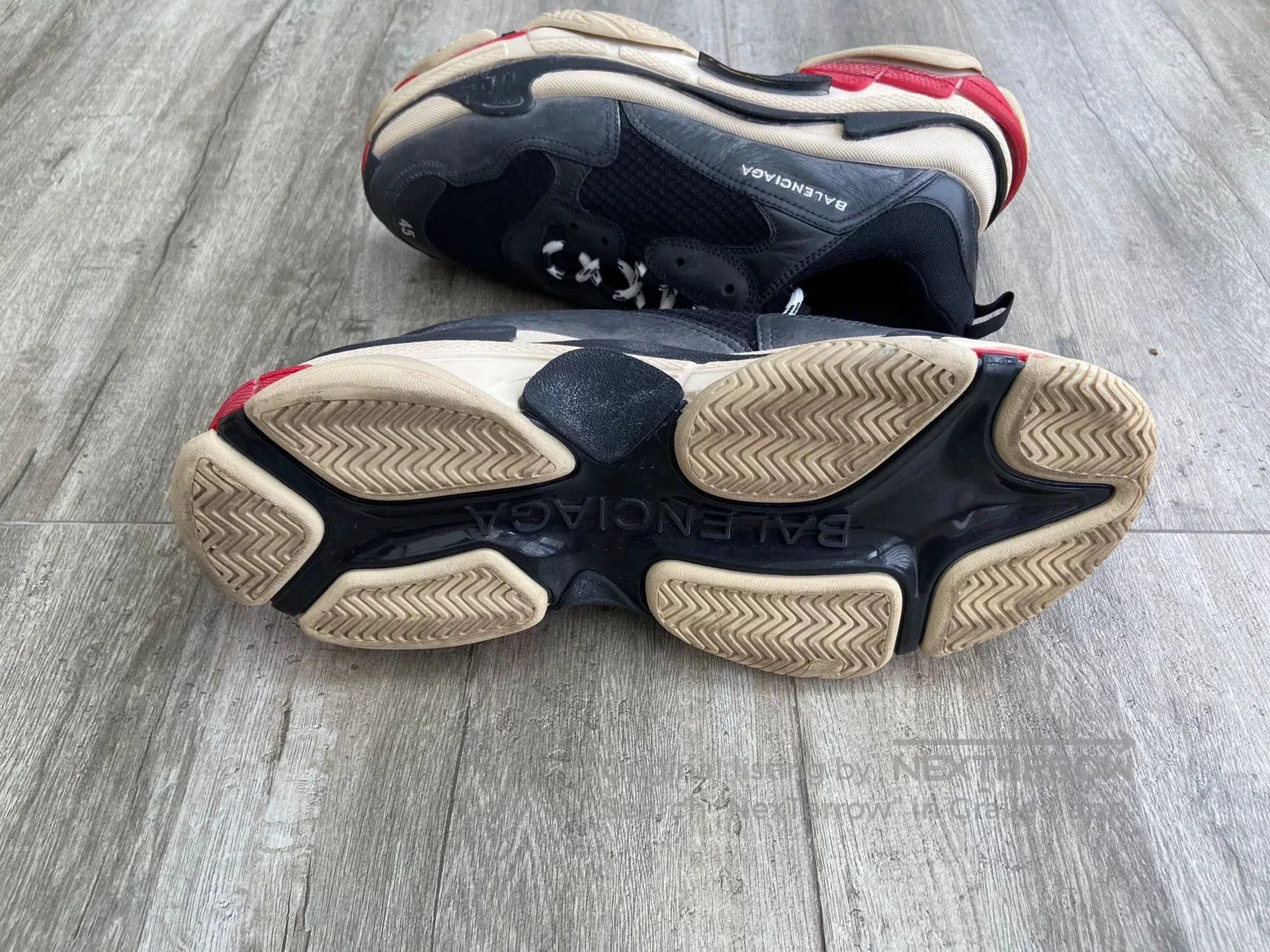 Balenciaga Balenciaga Triple S Black Red Sneakers Size 45. Size US 11 / EU 44 - 5 Thumbnail