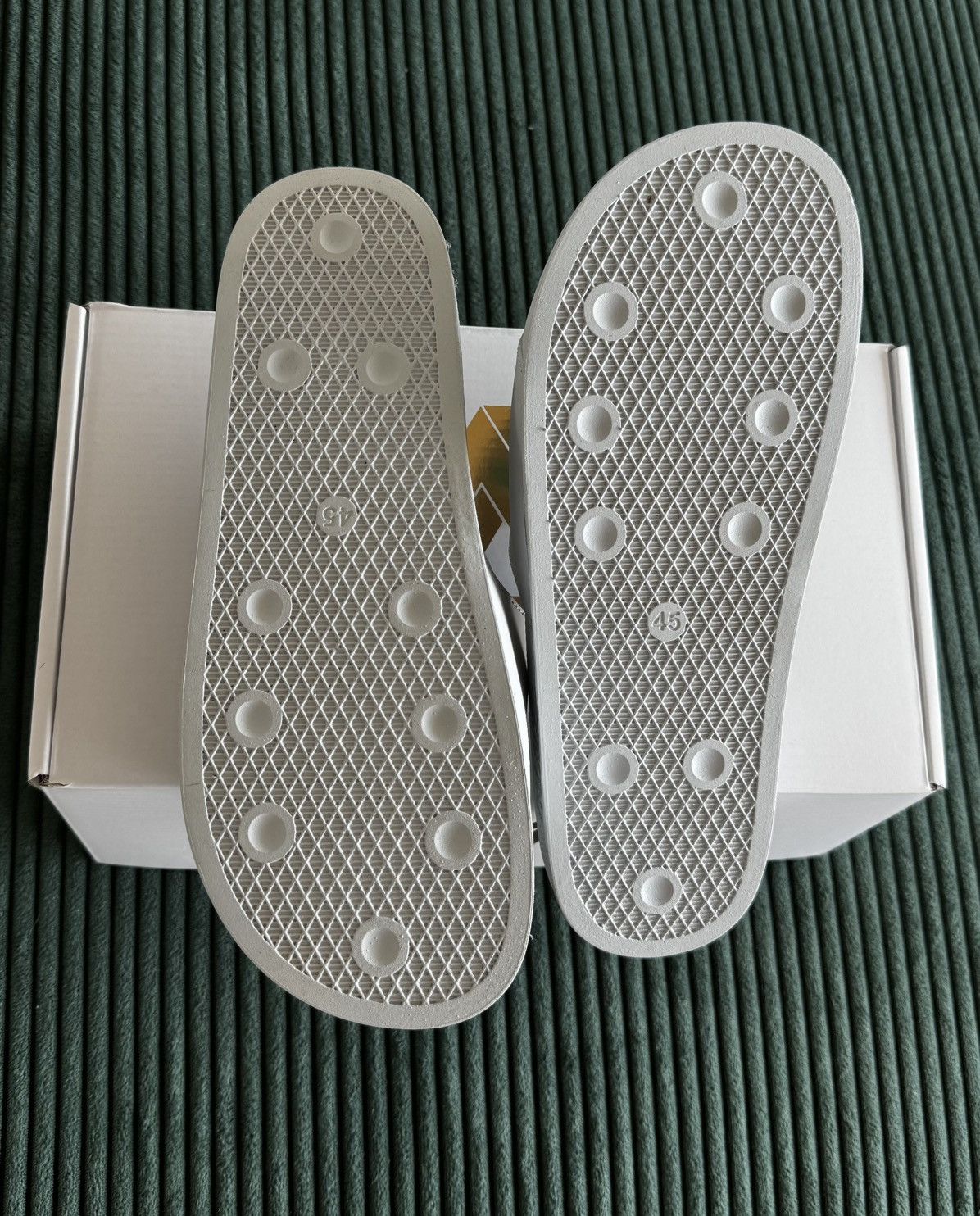 Palace Palace Slider Grey Size US 11 / EU 44 - 5 Thumbnail