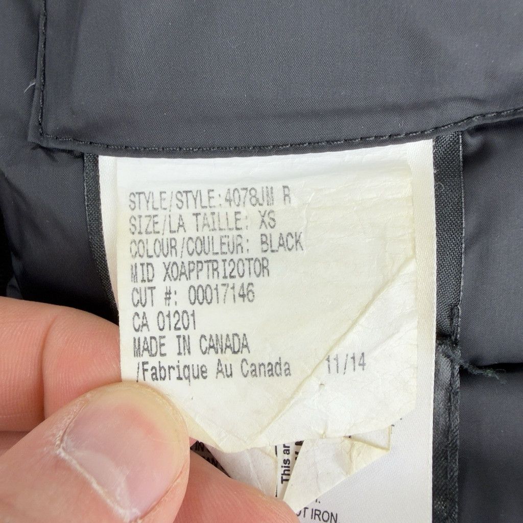 Canada Goose Canada Goose Men's Sz XS Black 100% White Duck Down Kamloops Size US XS / EU 42 / 0 - 9 Thumbnail