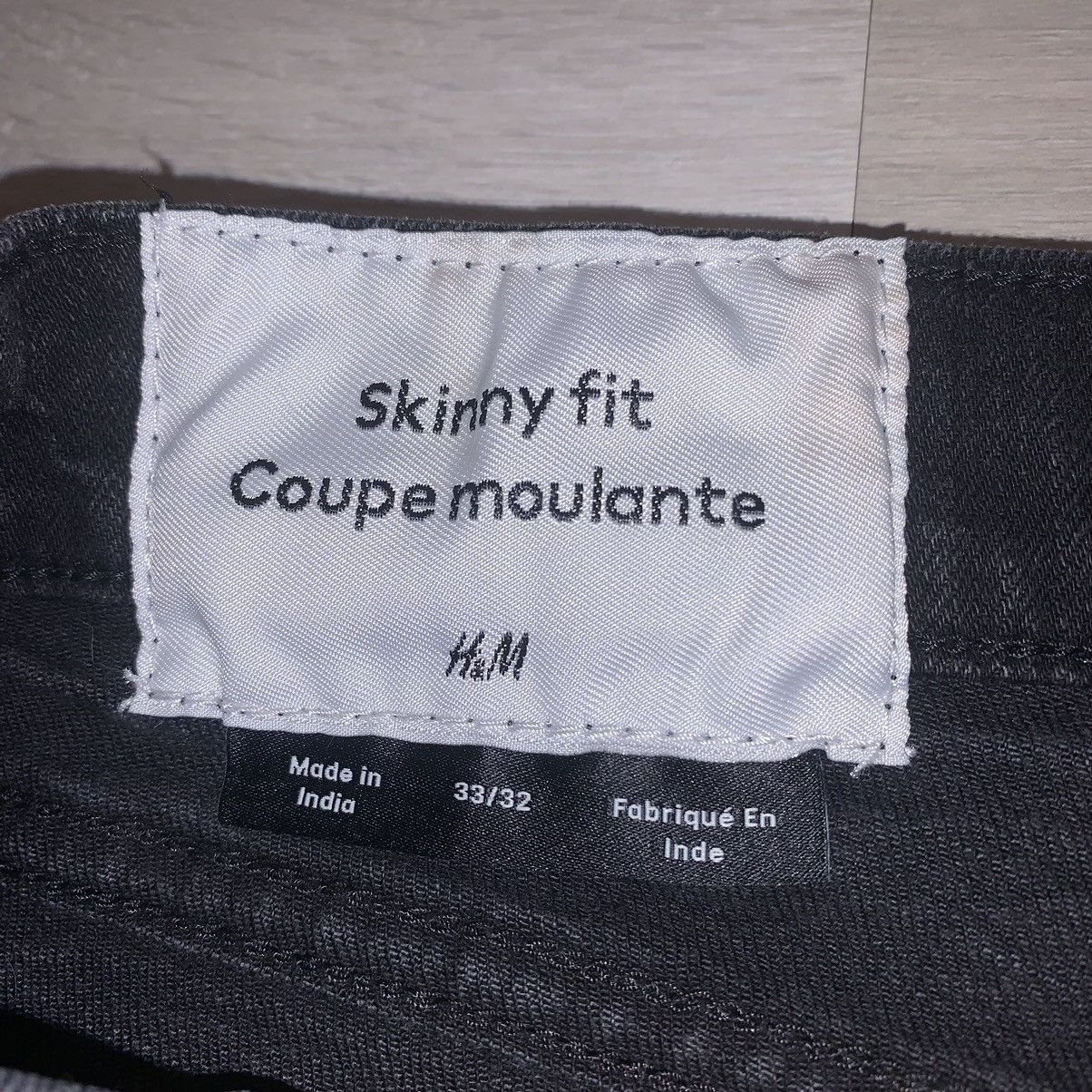 H&M Distressed Black Denim Jeans H&M Size US 32 / EU 48 - 2 Thumbnail