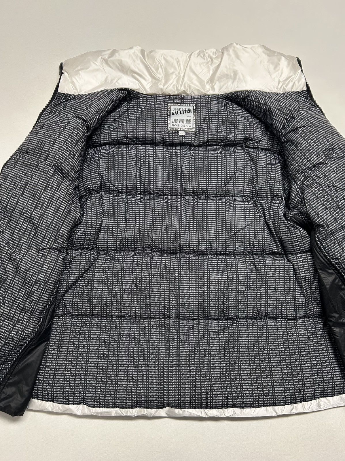 Jean Paul Gaultier FW2020 snowfall in paris collaboration bosideng down puffer Size US L / EU 52-54 / 3 - 4 Thumbnail