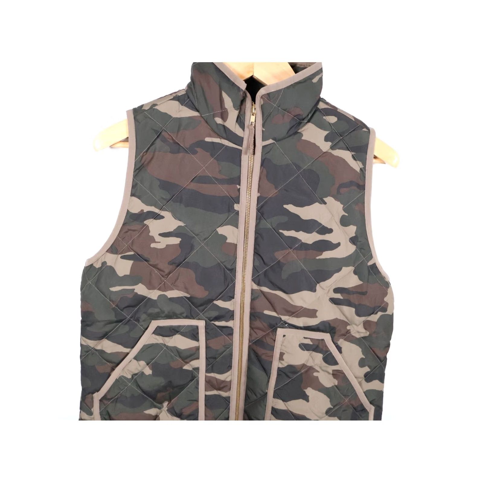 J.Crew J.Crew Vest Women's Medium Green Camouflage Down Puffer Zip Up Quilted Insulated Full Zip Pockets Stand-Up Collar Lightweight Casual Size M / US 6-8 / IT 42-44 - 4 Thumbnail