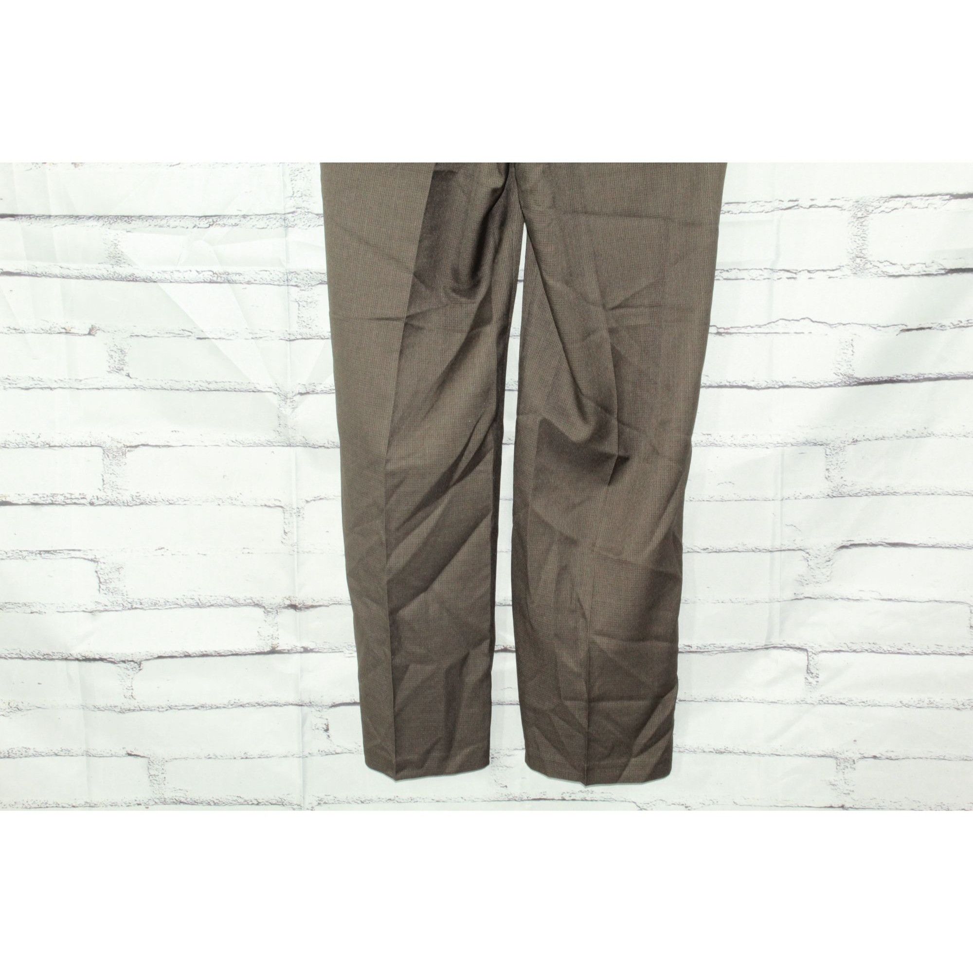 Haggar Haggar Men's Chocolate Plaid Eclo Slacks Size 32 Straight Size US 32 / EU 48 - 5 Thumbnail