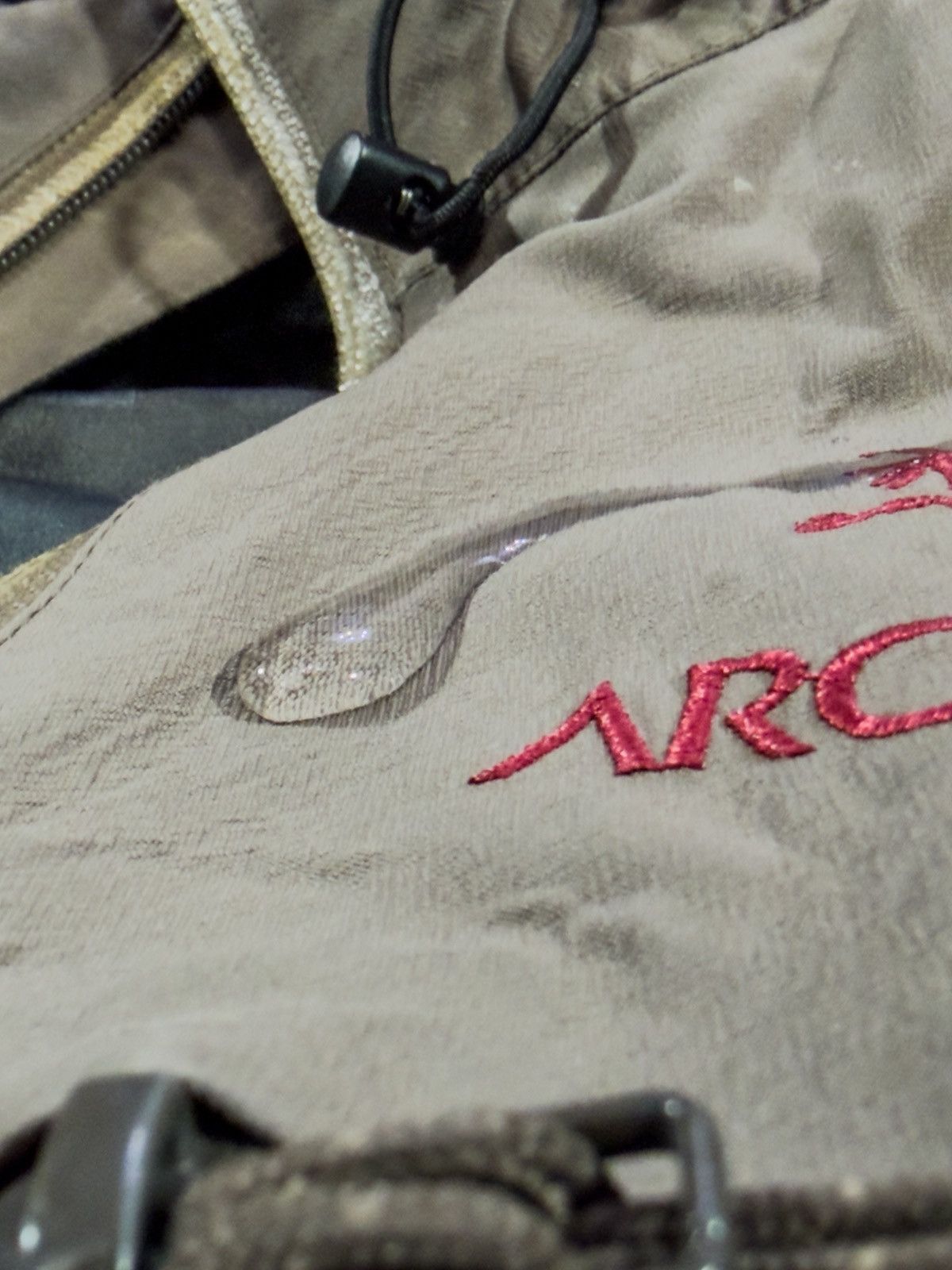 Arc'teryx Arcteryx proshell lightweight gore tex rain proof jacket Size US M / EU 48-50 / 2 - 19 Thumbnail