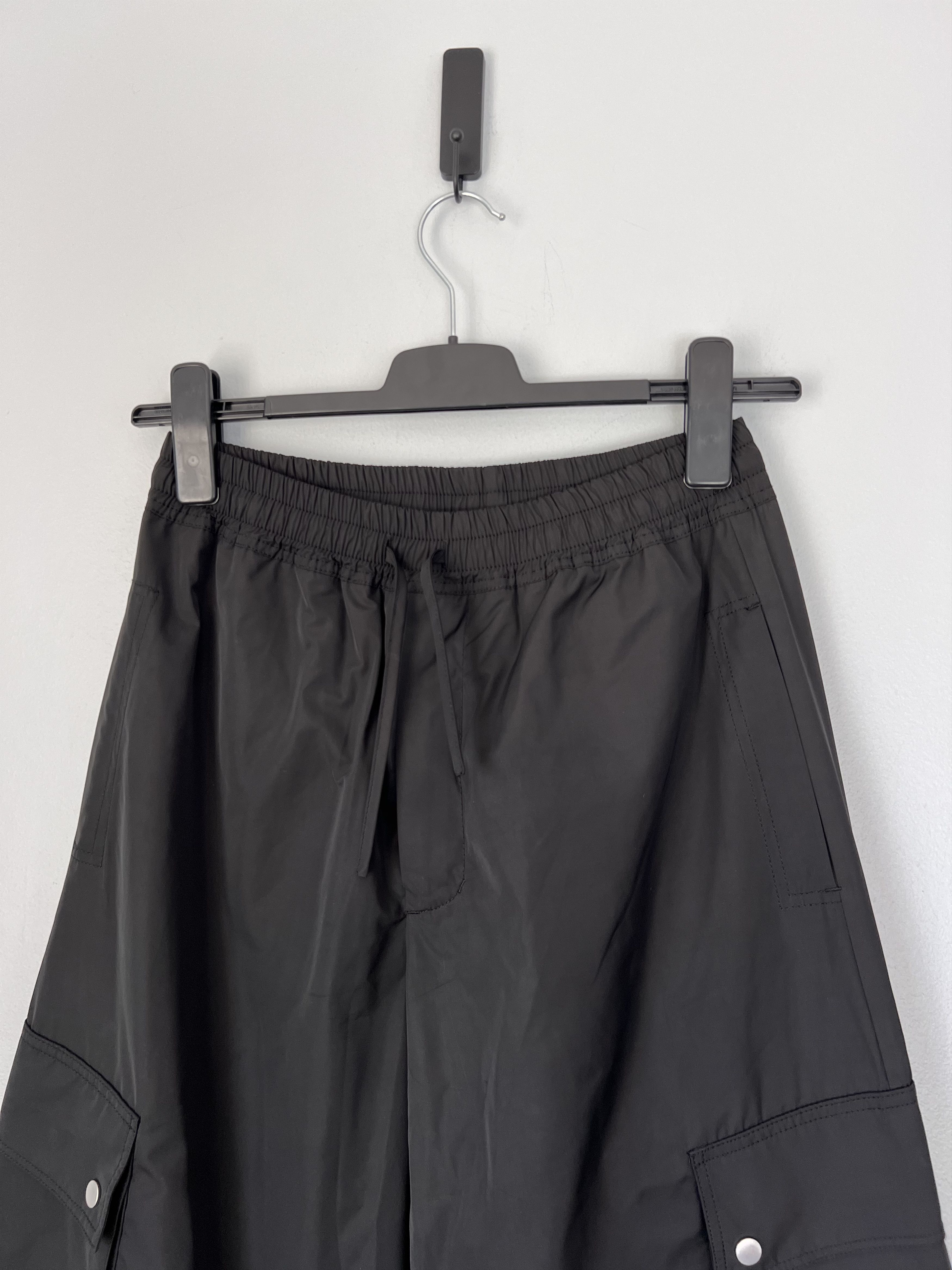FFFPOSTALSERVICE FFFPOSTALSERVICE Multi Snap Cargo Pants in Black Size US 32 / EU 48 - 2 Thumbnail