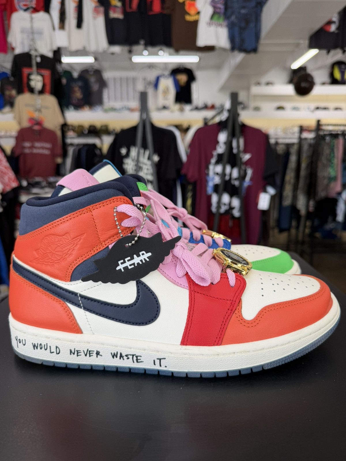 Jordan Brand Air Jordan 1 Mid Fearless Melody Ehsani Size 10.5W/9M (2019) Size US 10.5 / EU 43-44 - 6 Thumbnail
