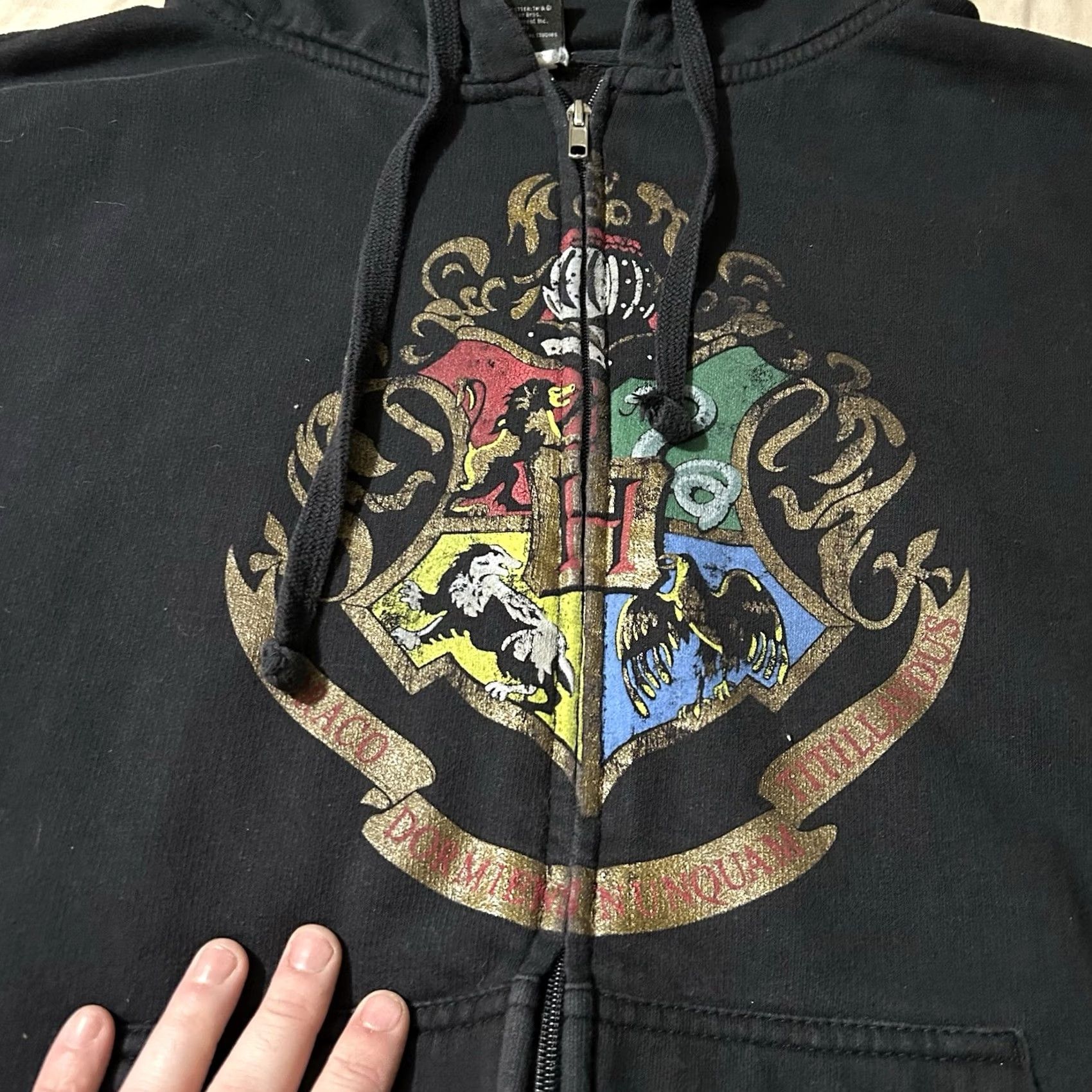 Vintage Harry Potter Hogwarts Crest Full Zip Hoodie Large XL Men Black Size US XL / EU 56 / 4 - 2 Thumbnail