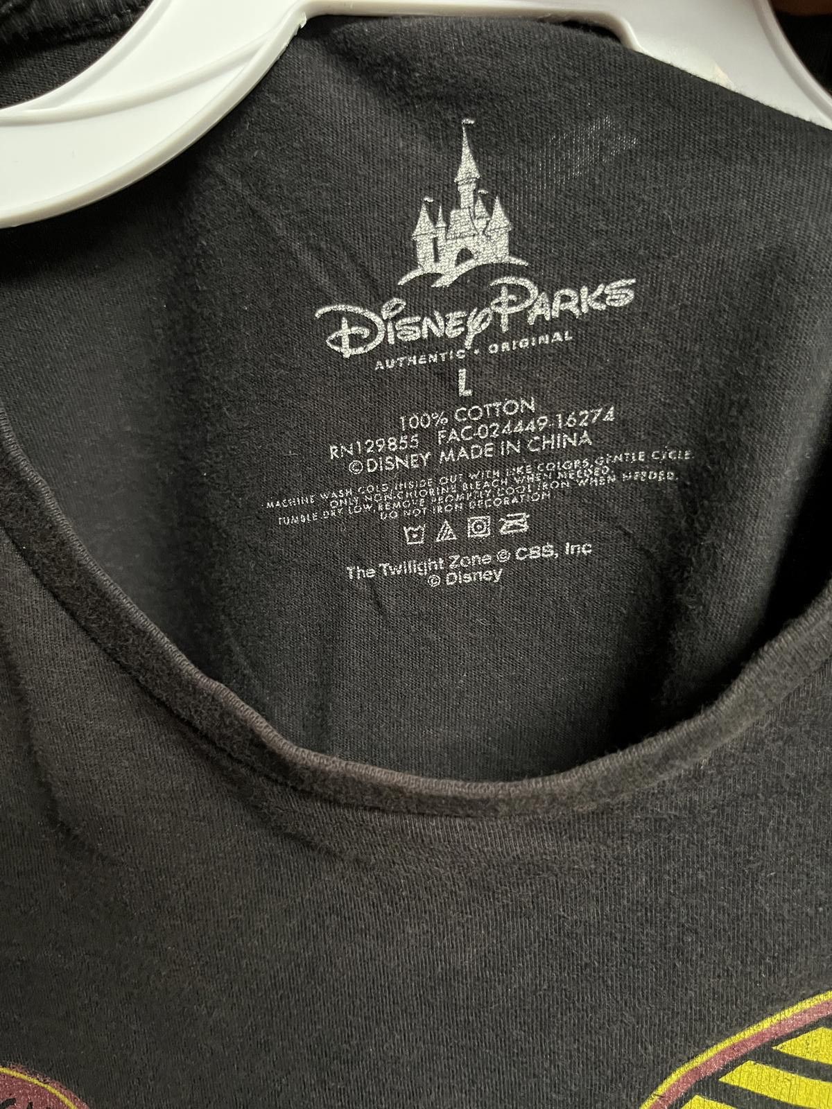 Disney Tower of Terror 2017 T-shirt Disney Annual Passholder Tee -L Size US L / EU 52-54 / 3 - 2 Thumbnail