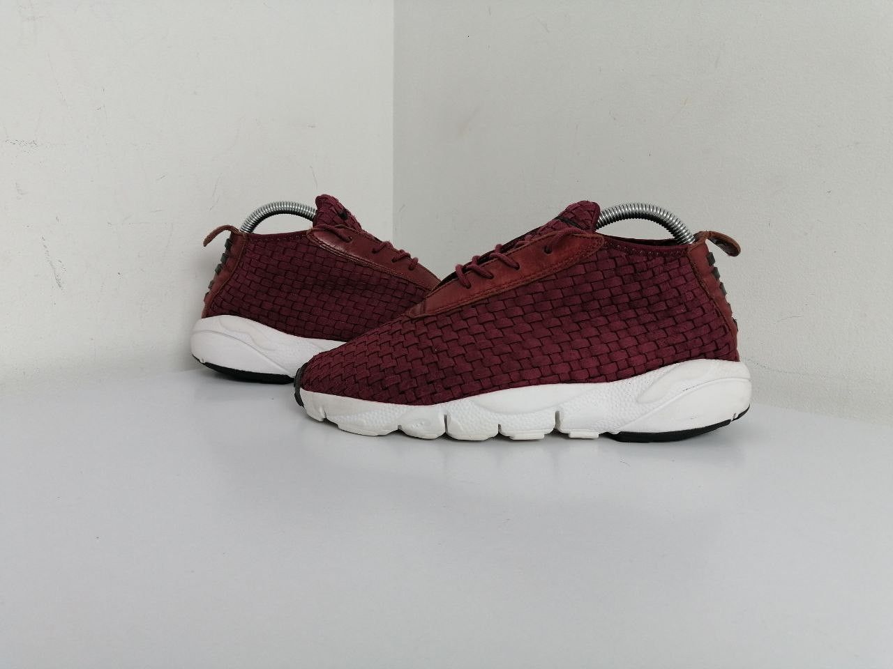 Nike Nike Air Footscape Desert Chukka Deep Garnet Size US 8 / EU 41 - 1 Thumbnail