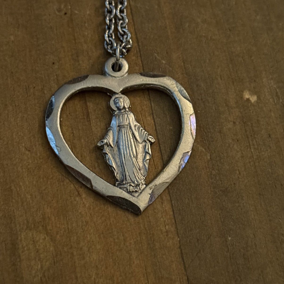 Vintage Vintage silver Miraculous Virgin Mary heart pendant necklace Size ONE SIZE - 3 Thumbnail