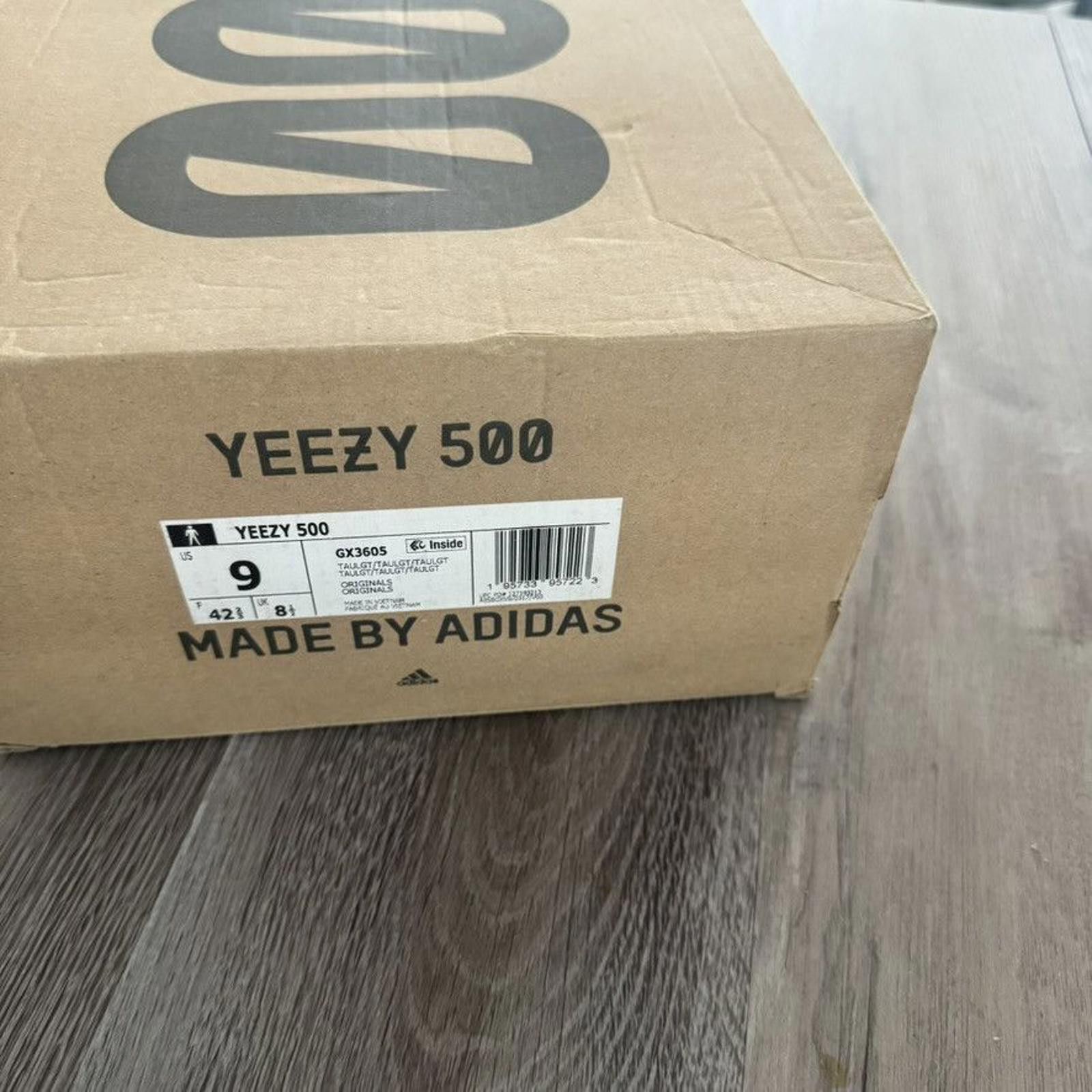 Adidas adidas • YEEZY 500 "Taupe Light" (9M) Size US 9 / EU 42 - 9 Thumbnail